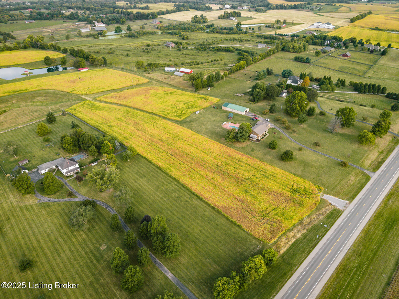 5976 Eminence Pike Property Photo 17