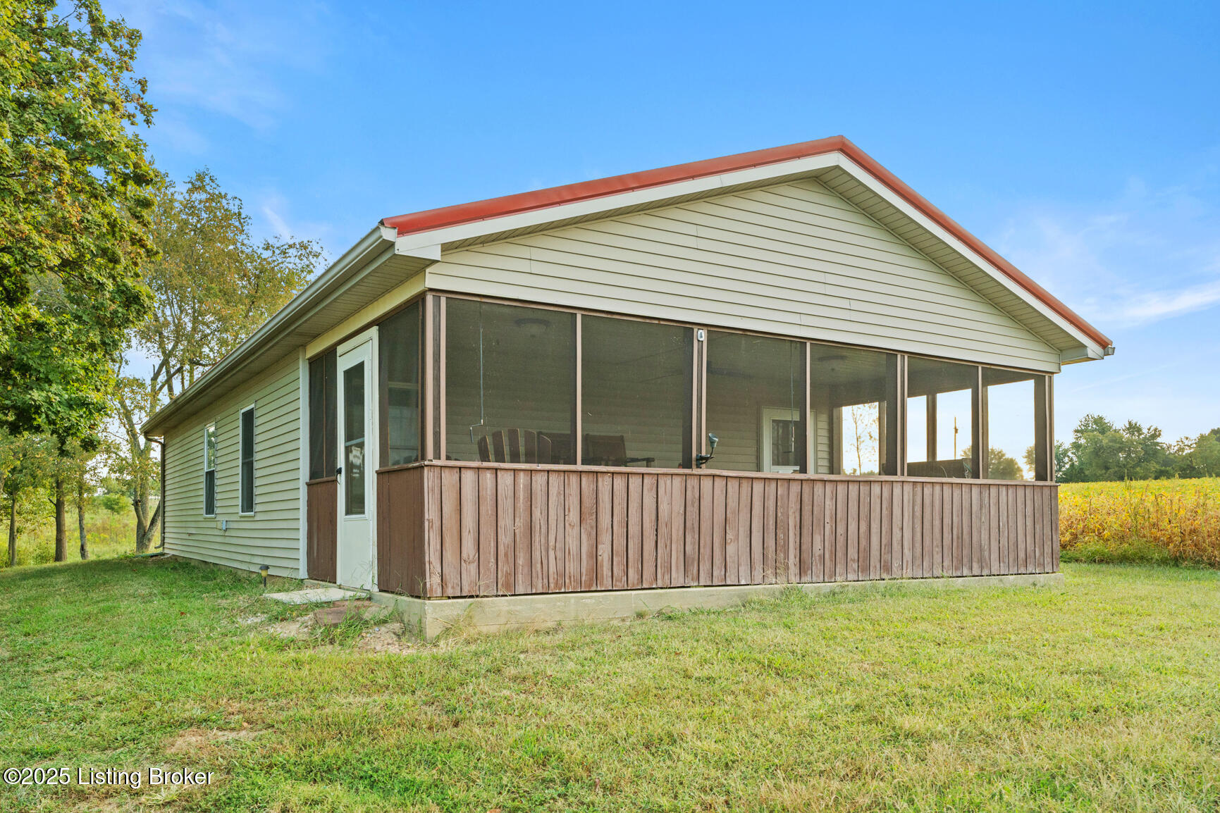 5976 Eminence Pike Property Photo 23