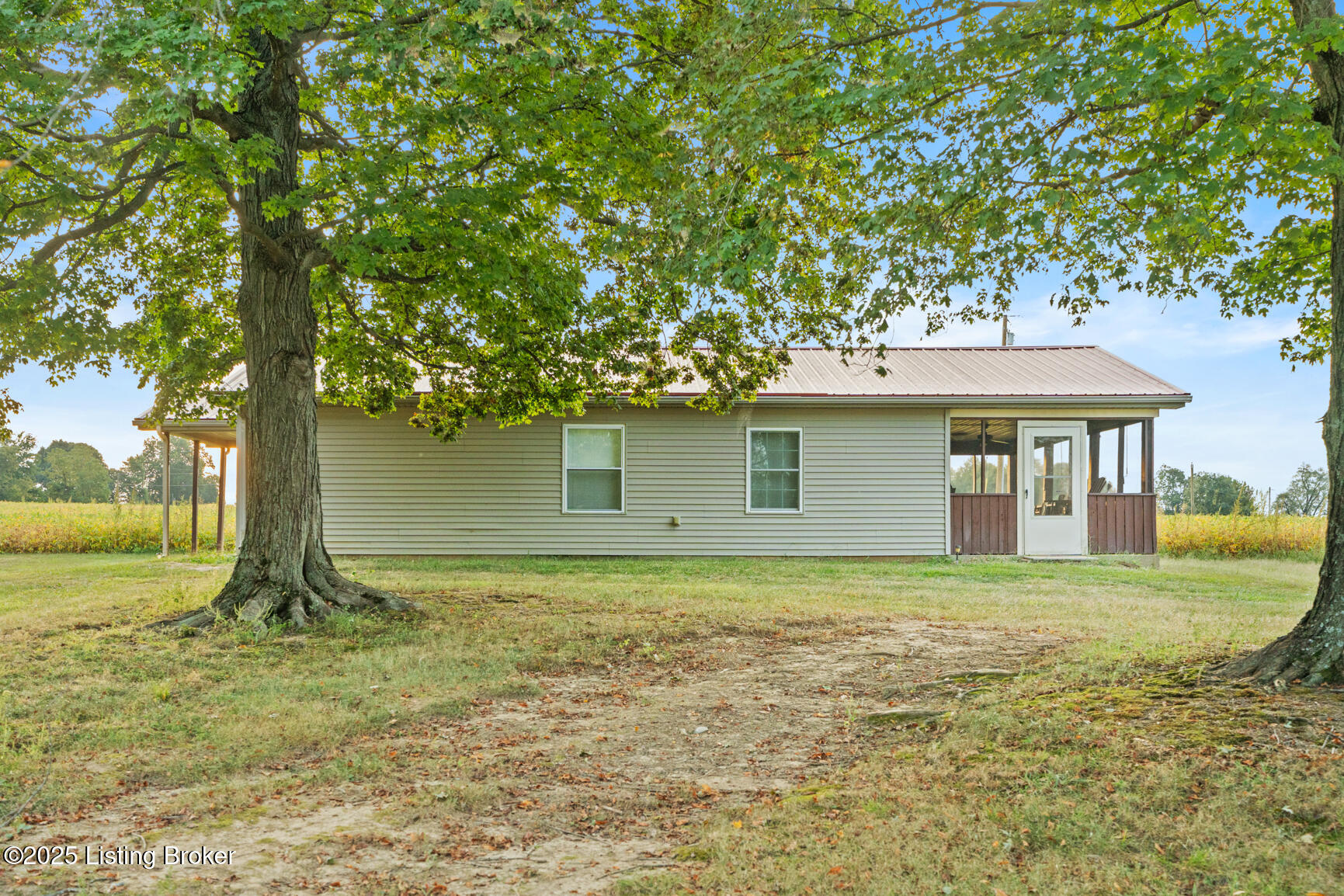 5976 Eminence Pike Property Photo 27