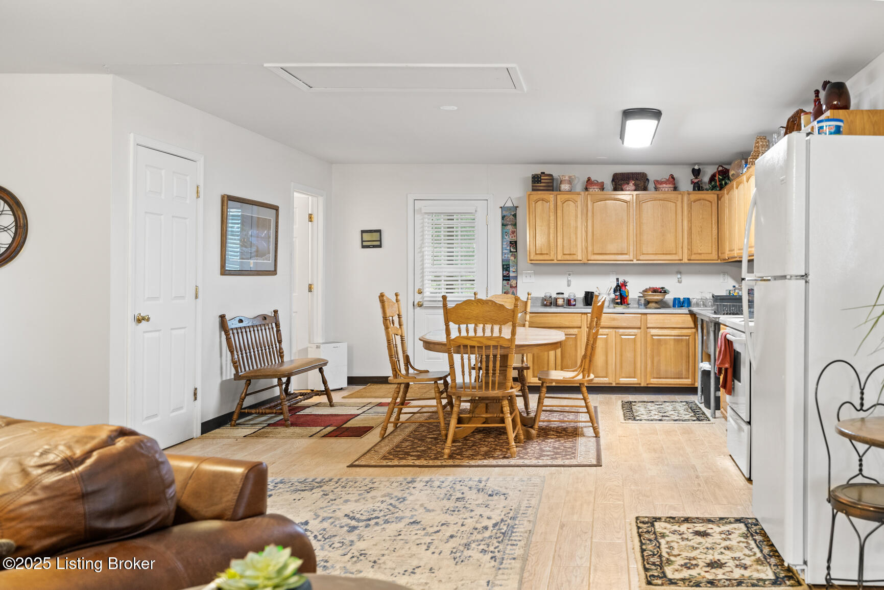 5976 Eminence Pike Property Photo 37