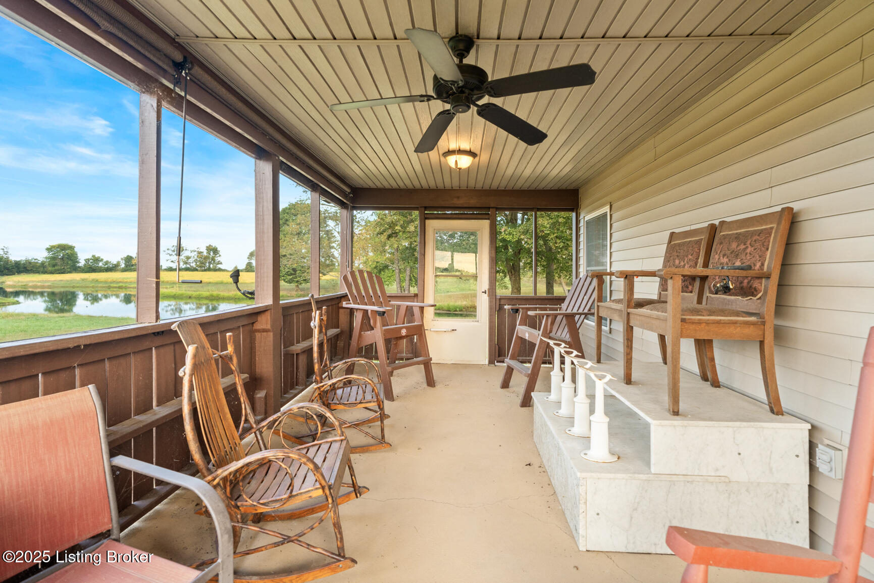 5976 Eminence Pike Property Photo 45