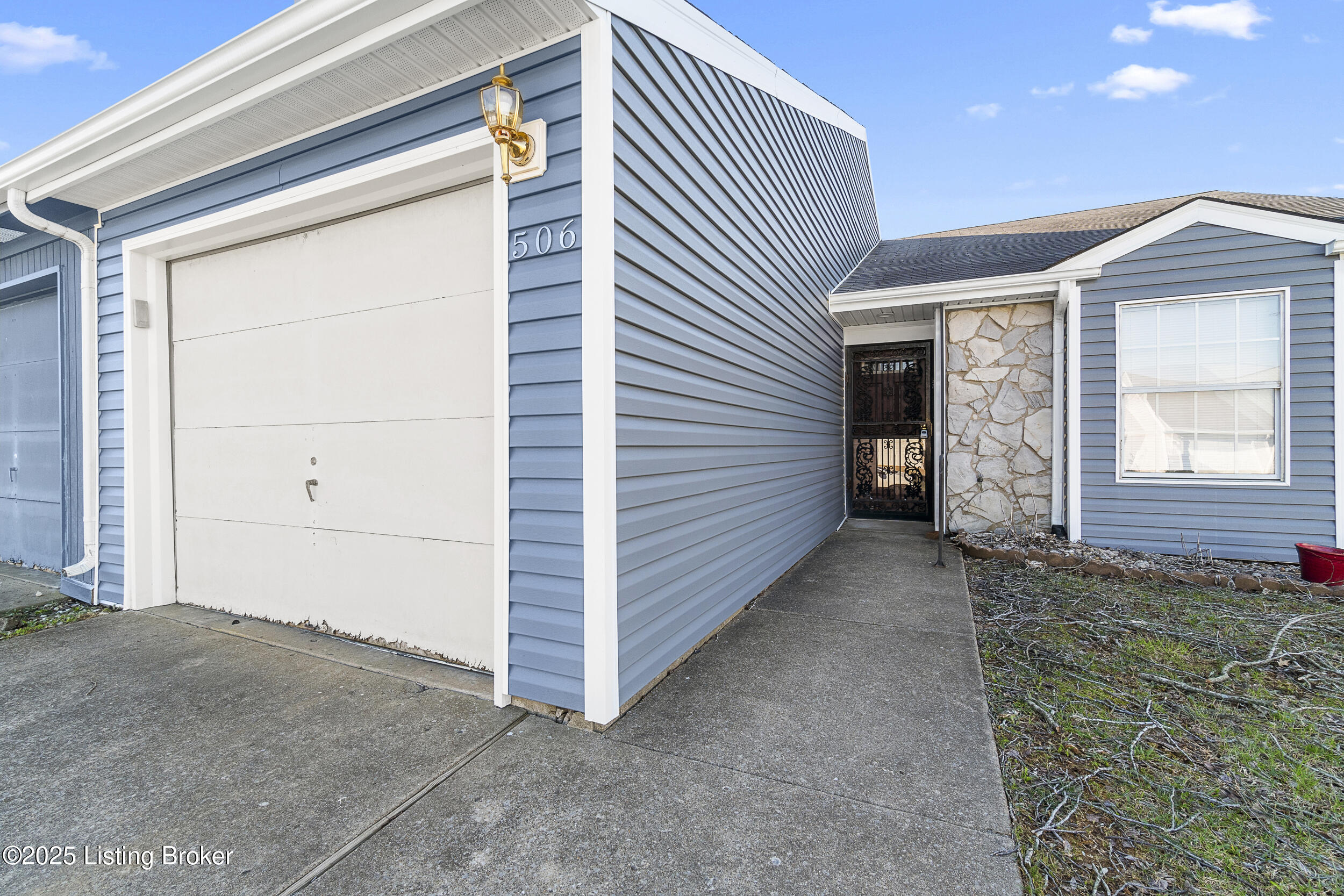 506 Independence Ct Property Photo 1