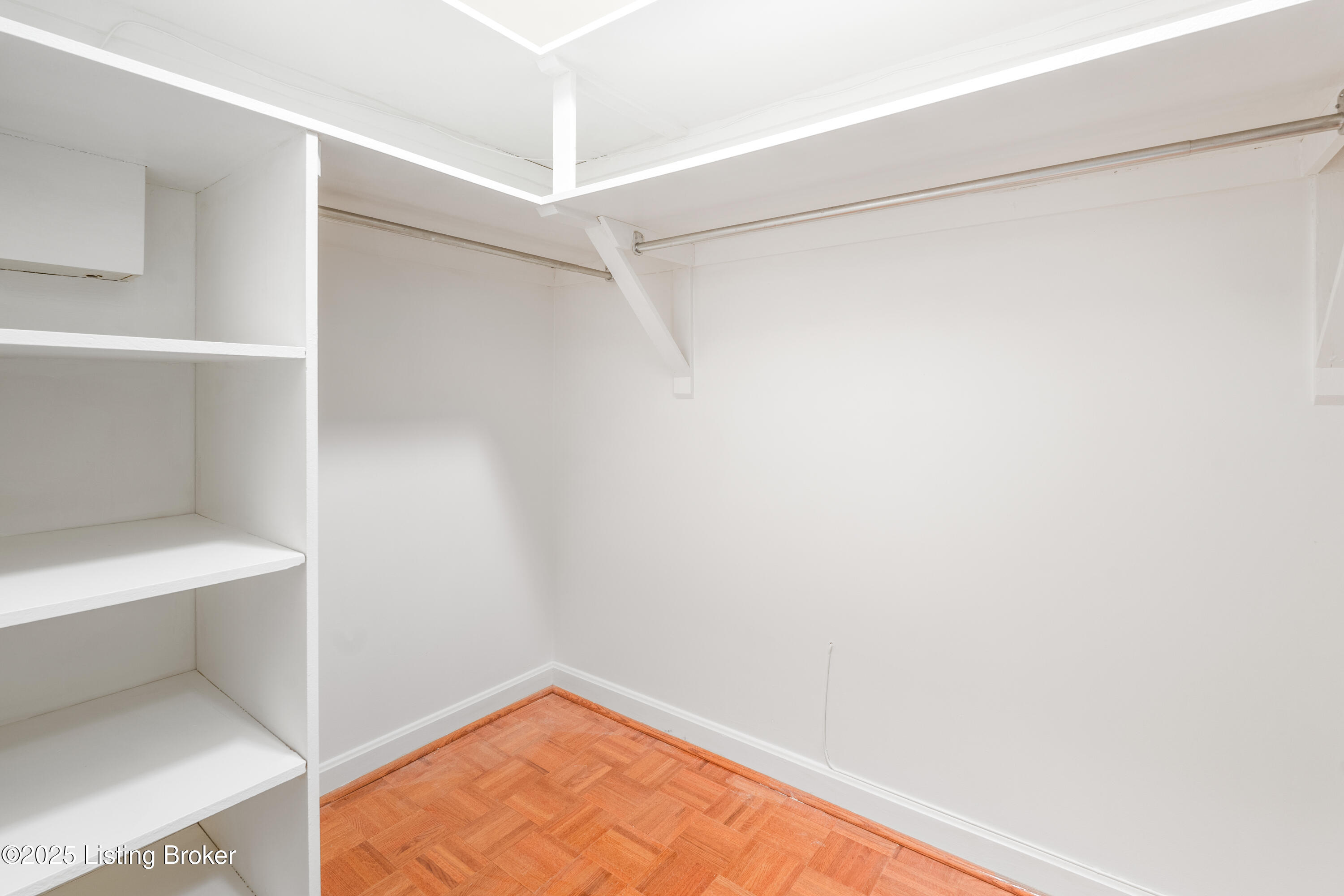 1611 Spring Dr, Apt 3c Property Photo 20