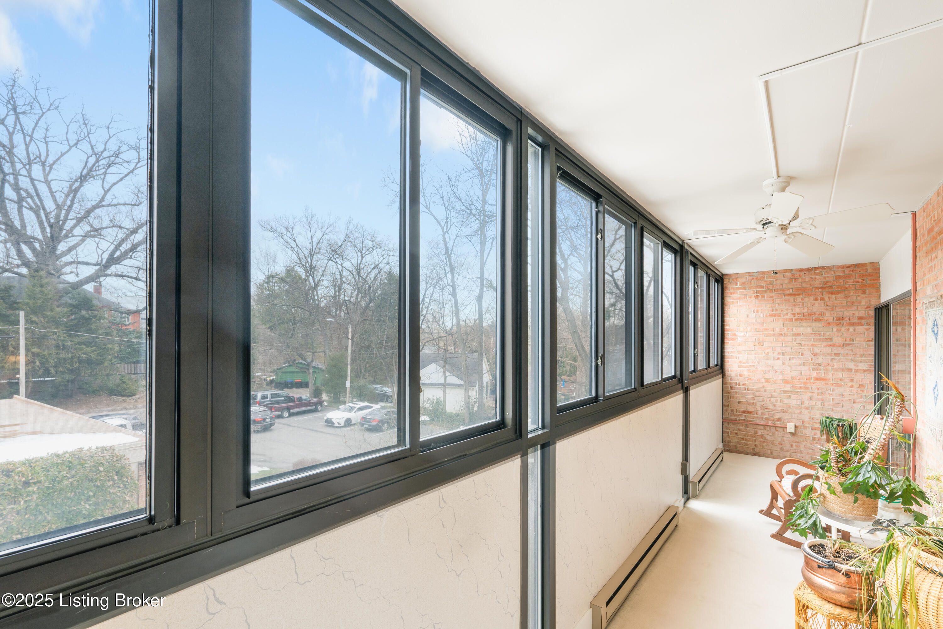1611 Spring Dr, Apt 3c Property Photo 24