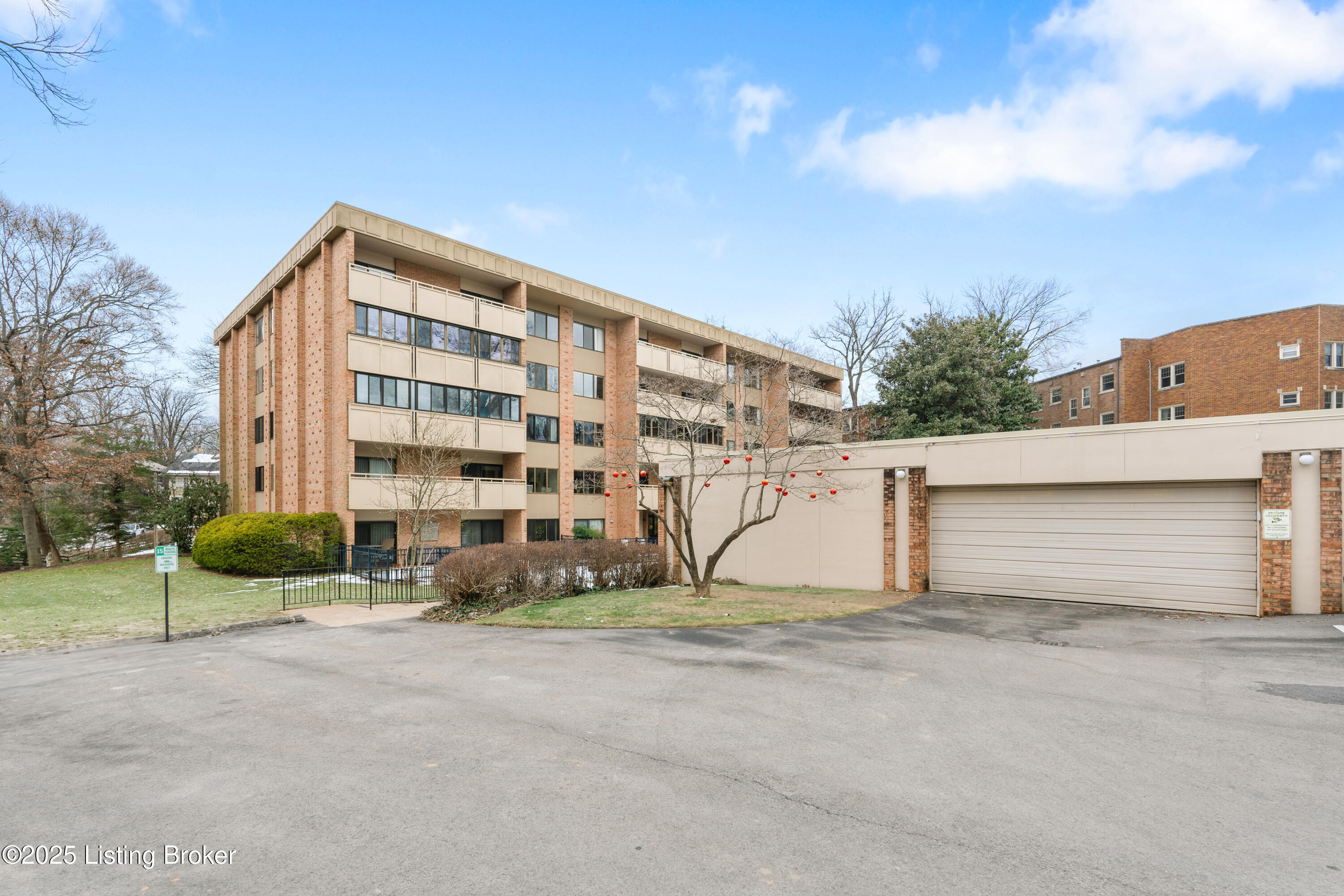 1611 Spring Dr, Apt 3c Property Photo 28