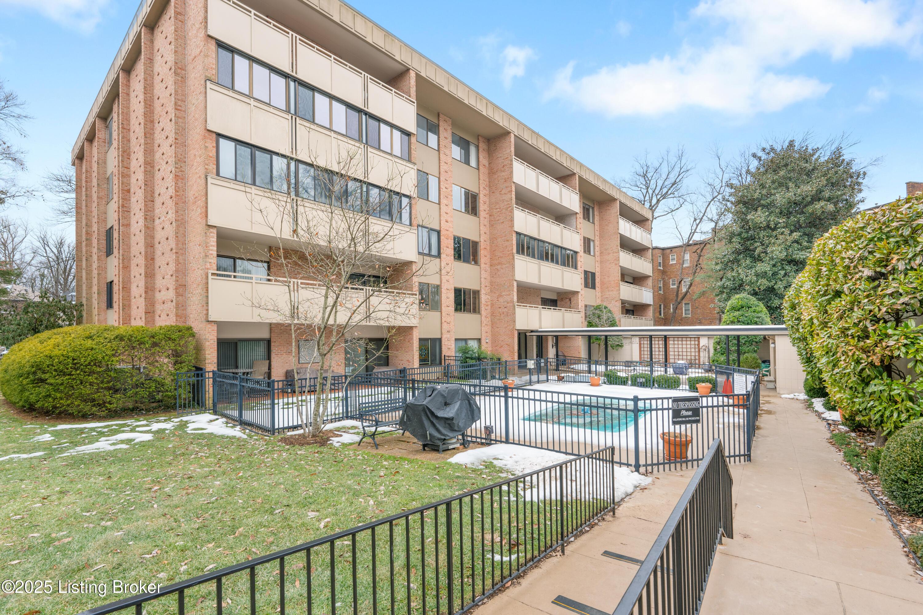 1611 Spring Dr, Apt 3c Property Photo 29