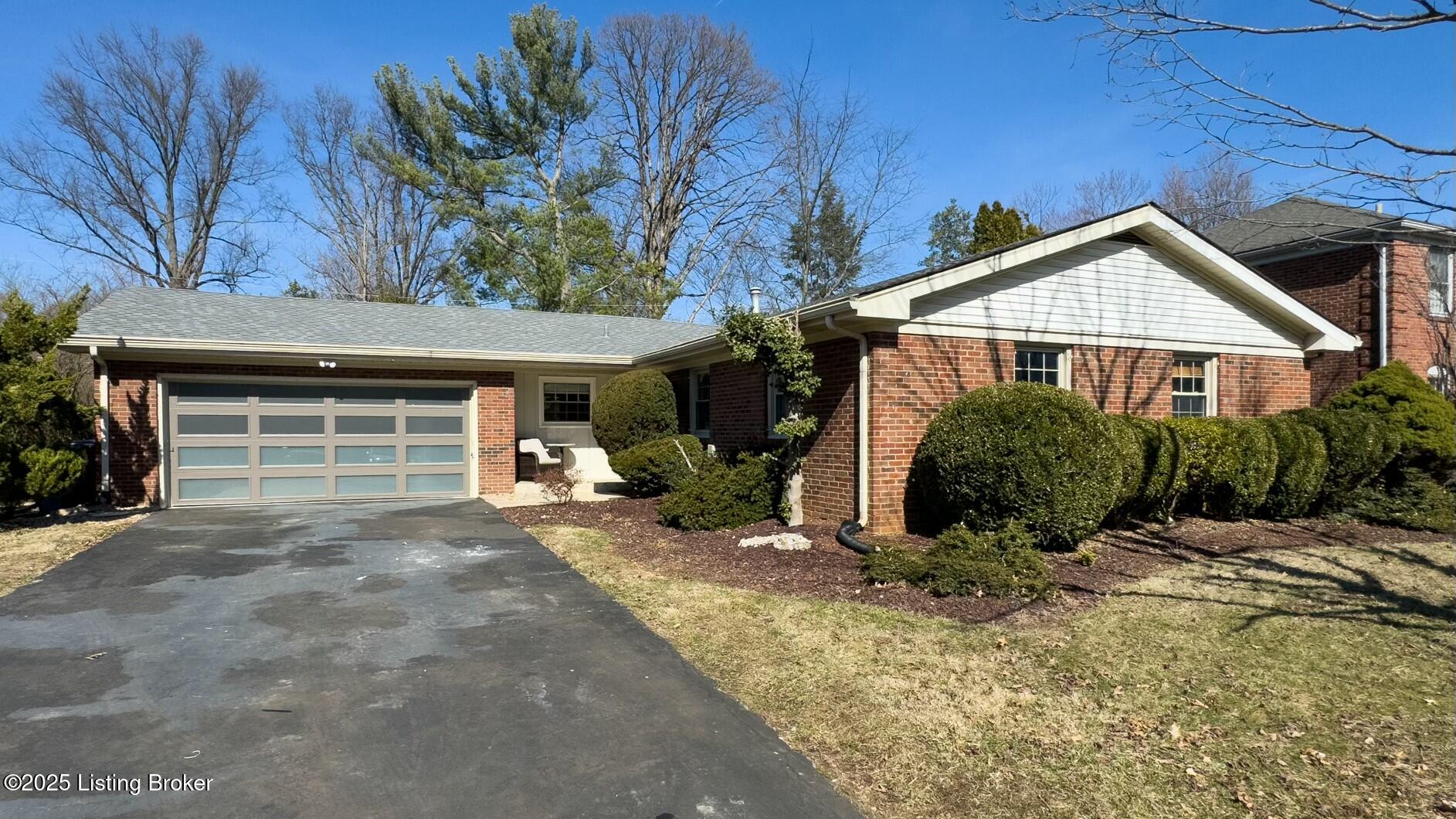 9215 Trentham Ln Property Photo