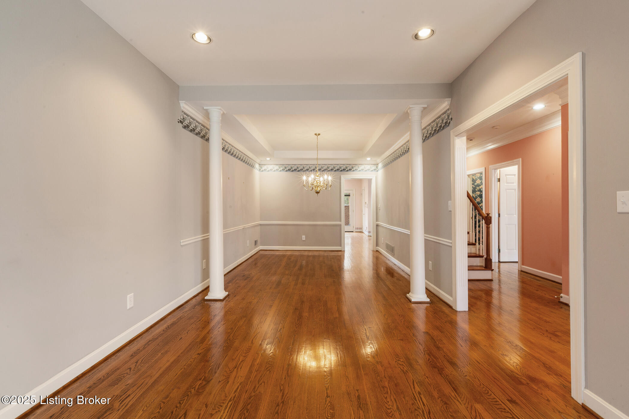 7808 Grenoble Ln Property Photo 13