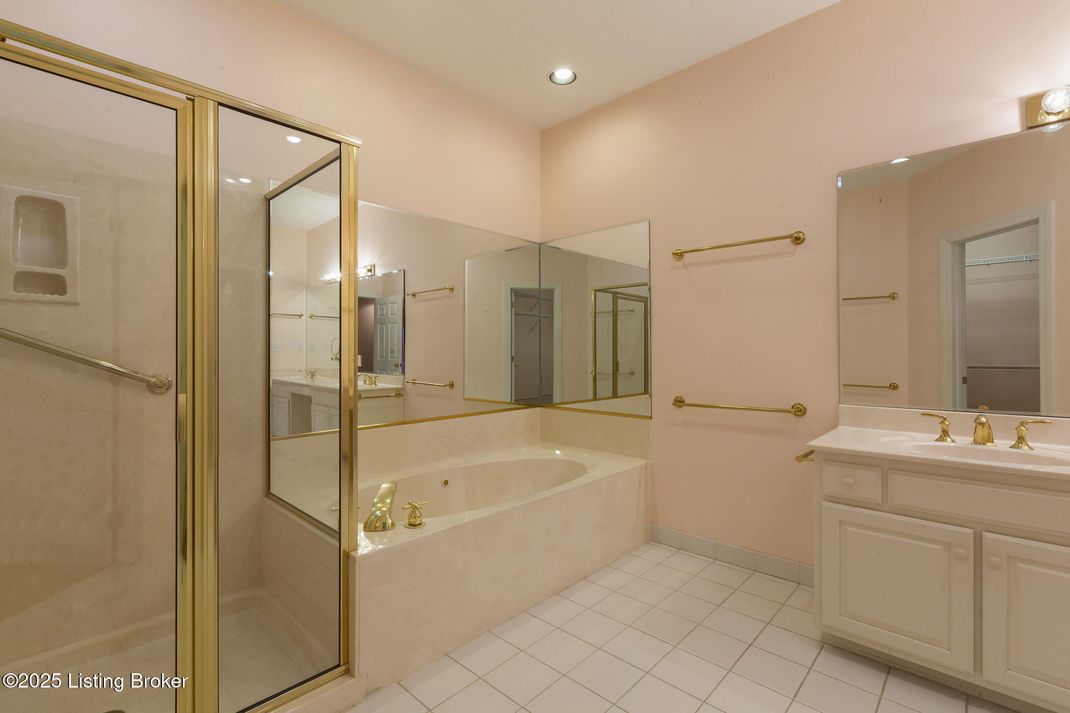 7808 Grenoble Ln Property Photo 41