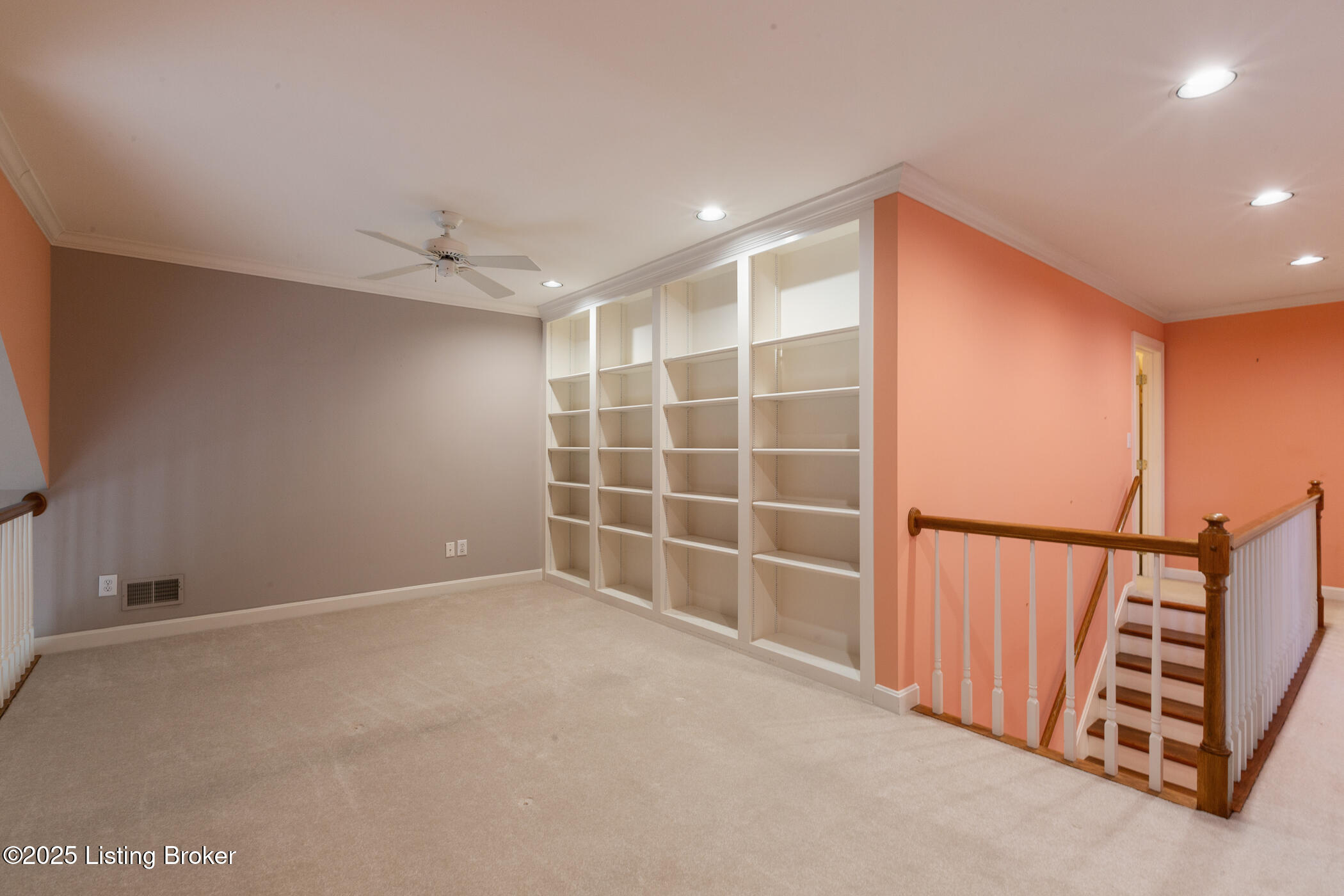 7808 Grenoble Ln Property Photo 52