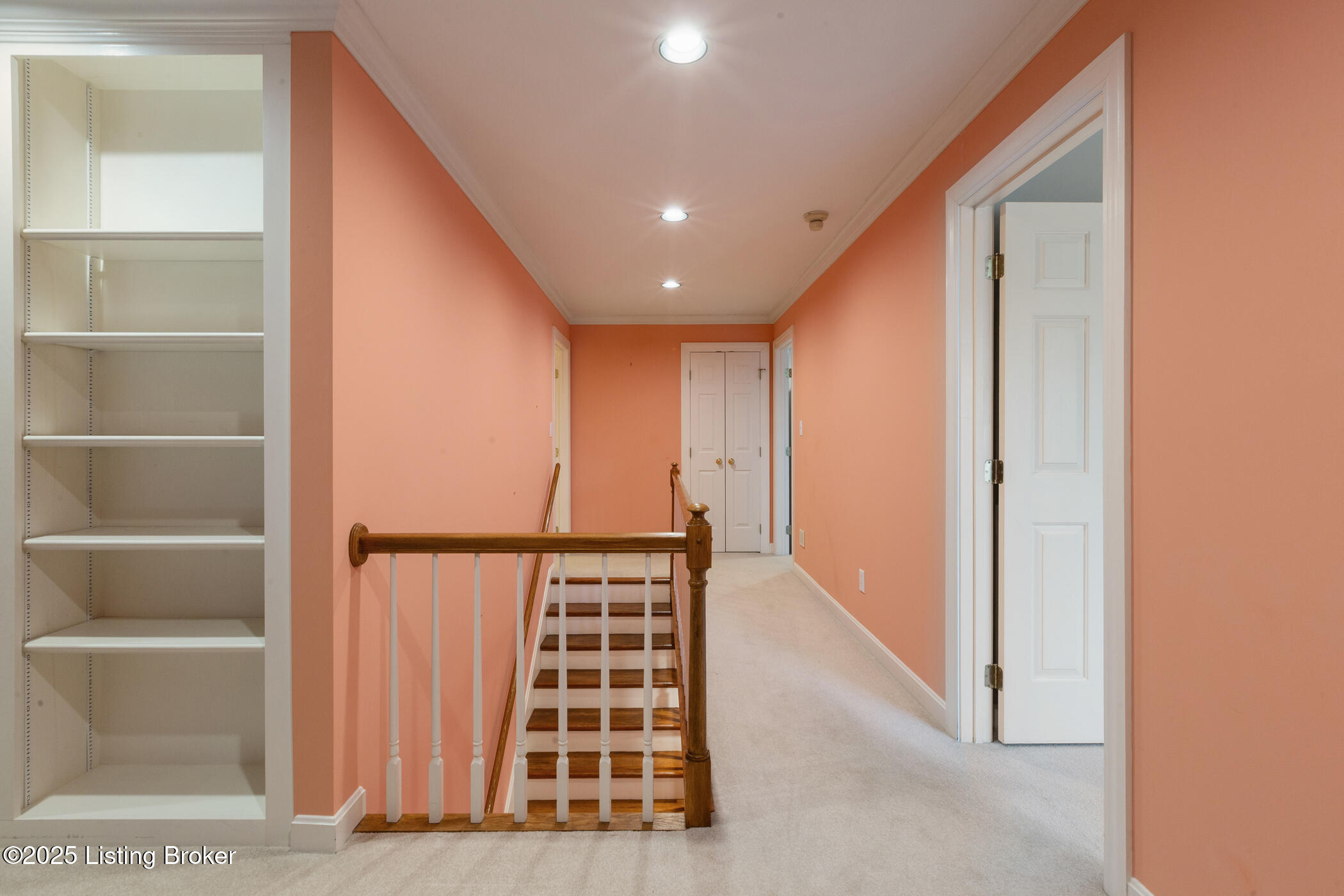 7808 Grenoble Ln Property Photo 54