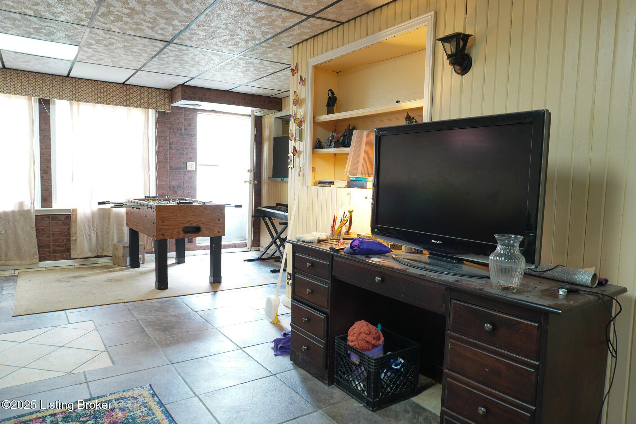 221 Blackburn Ave Property Photo 33