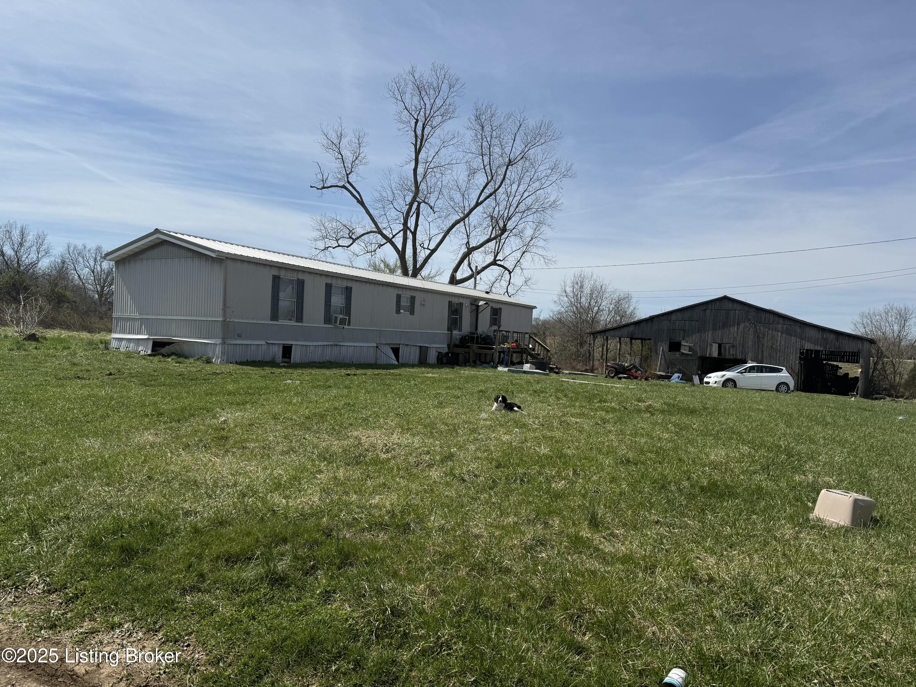 155 J Hall Ln Property Photo