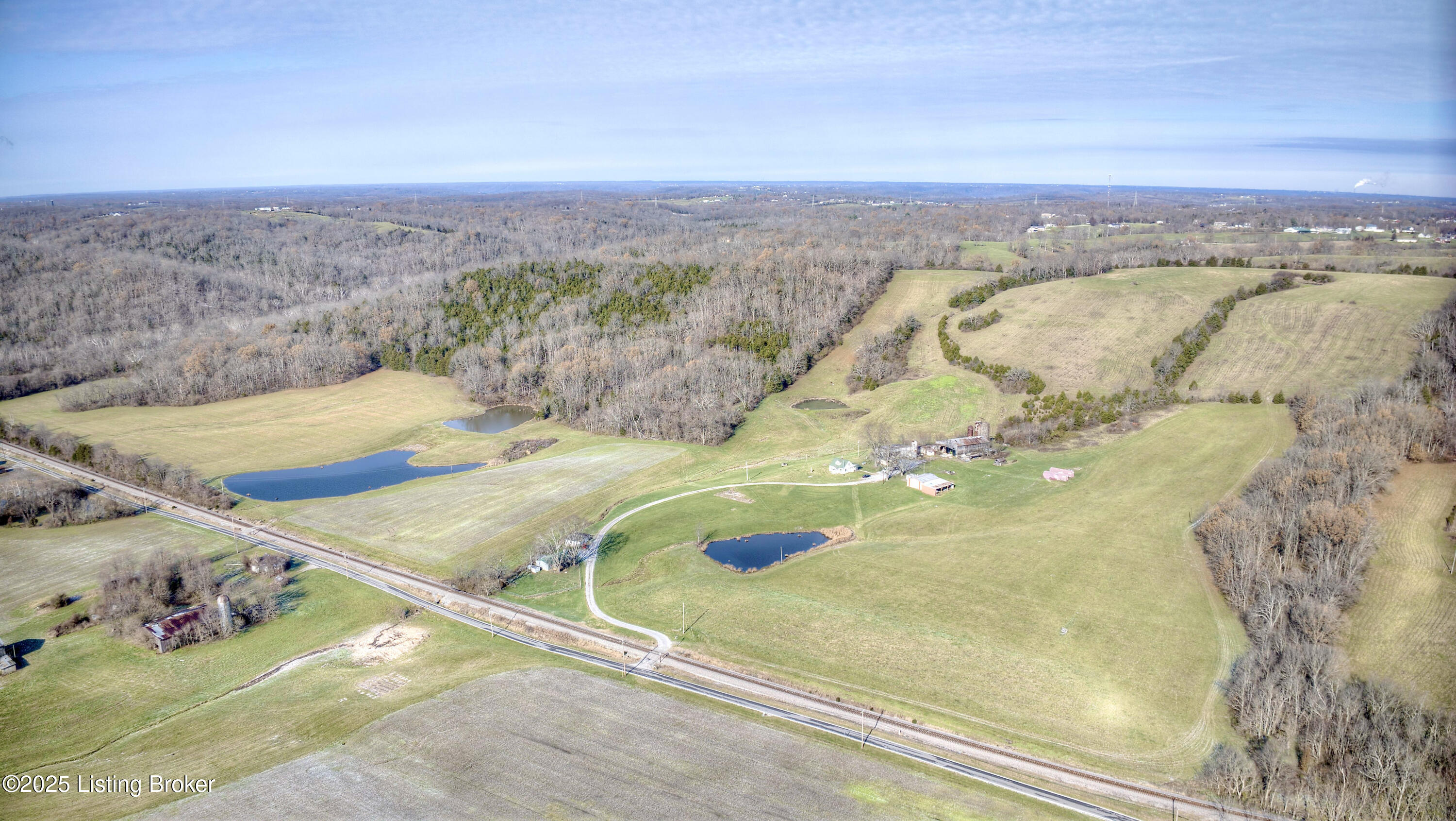 3386 Ky-467 Property Photo 1