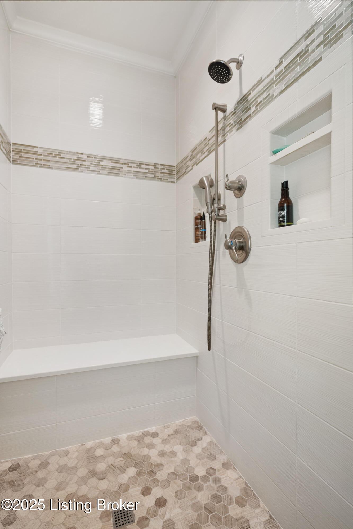 7106 Oak Terrace Property Photo 34