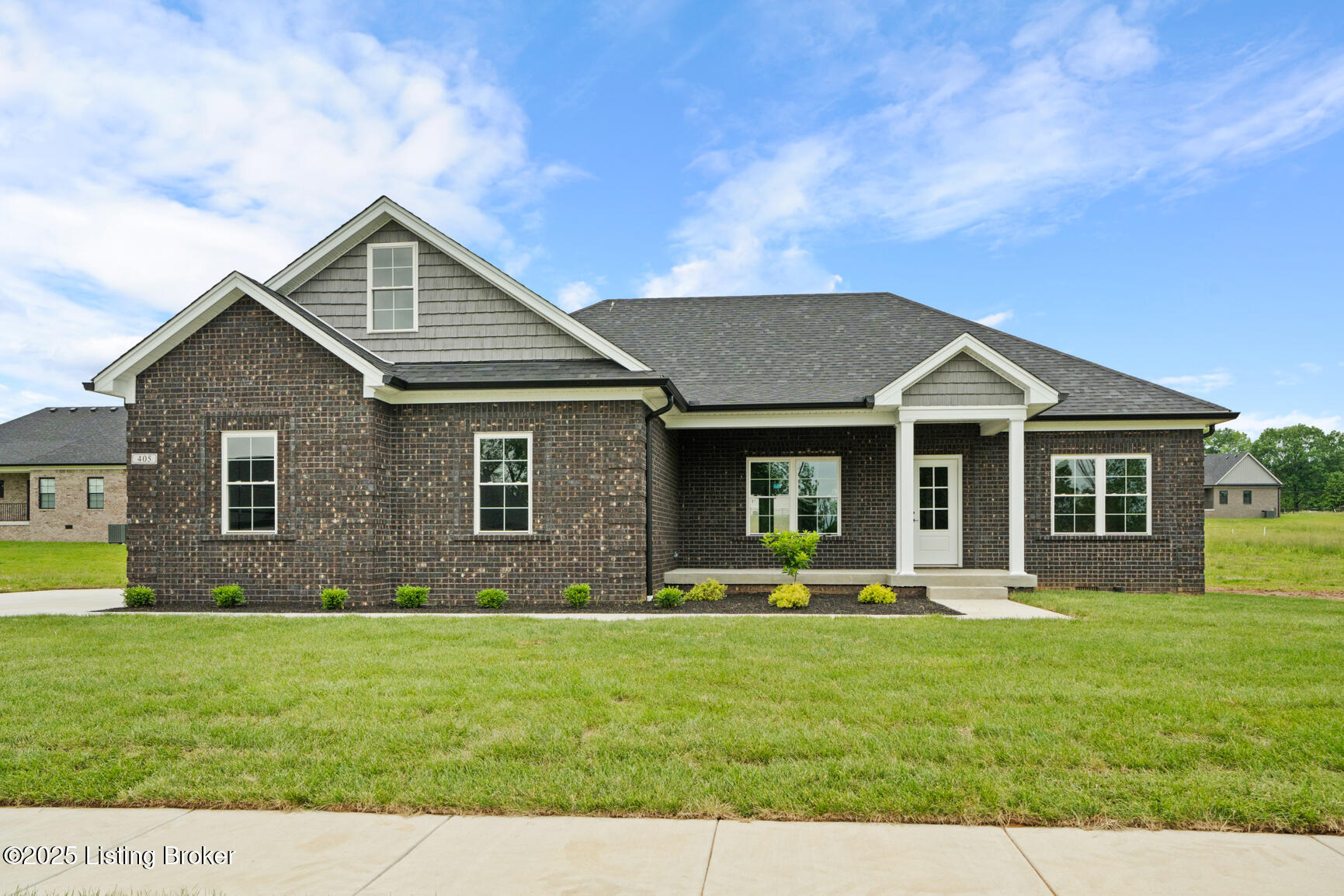 405 Palmetto Way Property Photo 1