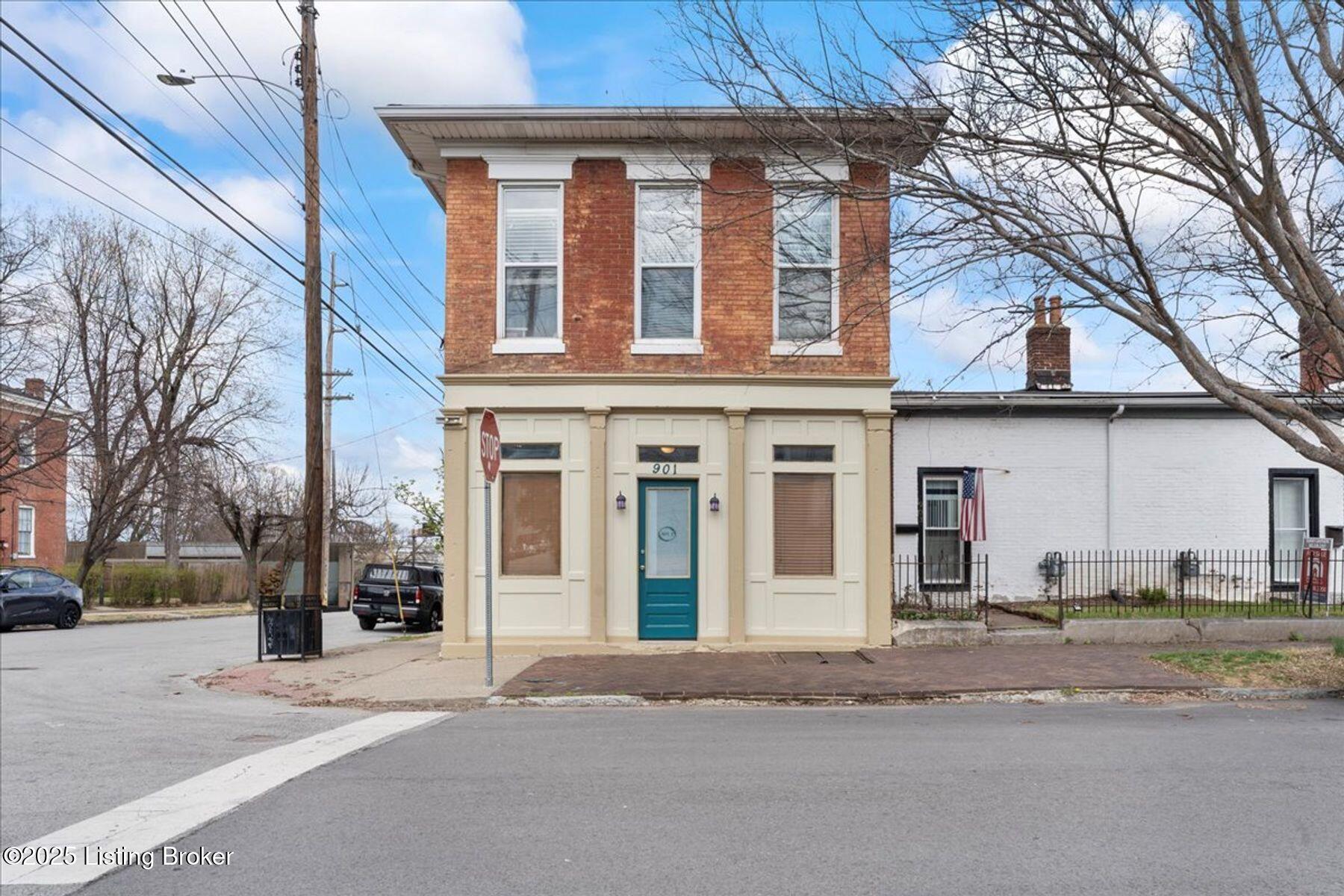 901 Franklin St Property Photo