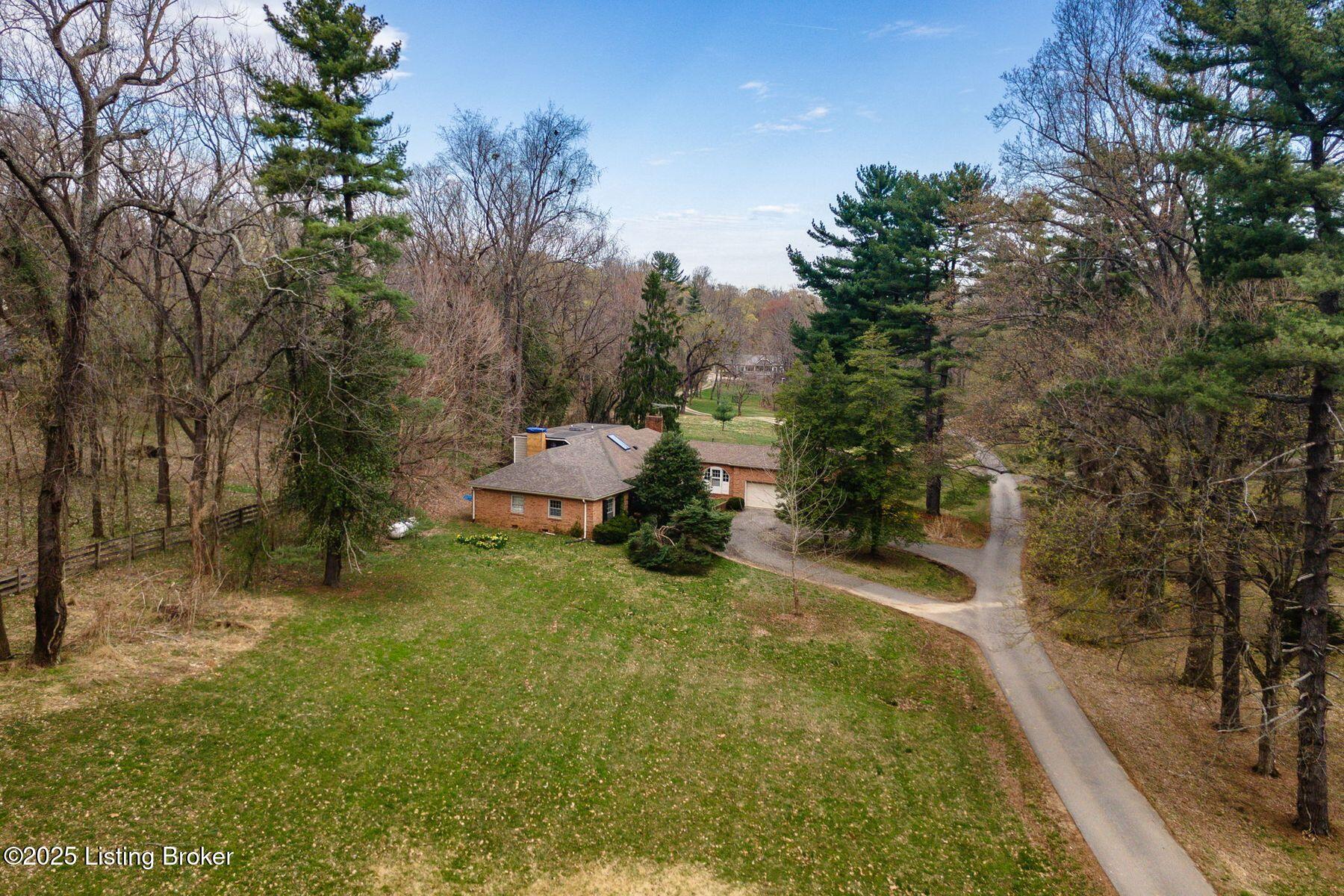 7823 Wolf Pen Branch Rd Property Photo 1