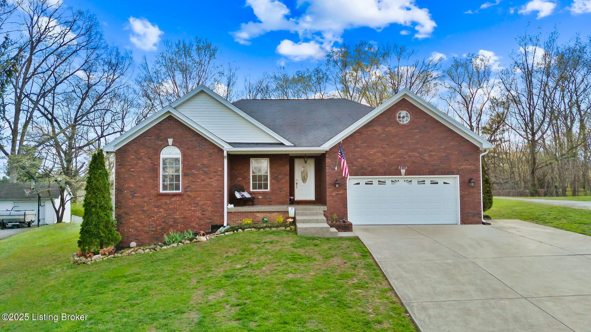 7812 Beechdale Rd Property Photo