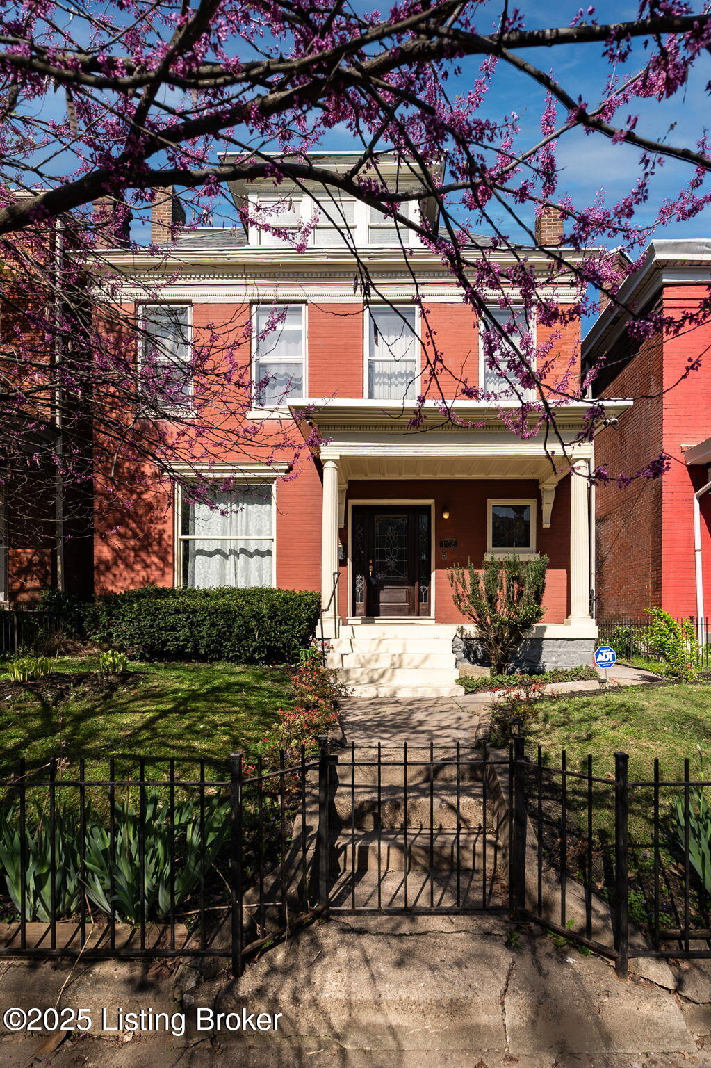 1102 S Brook St Property Photo