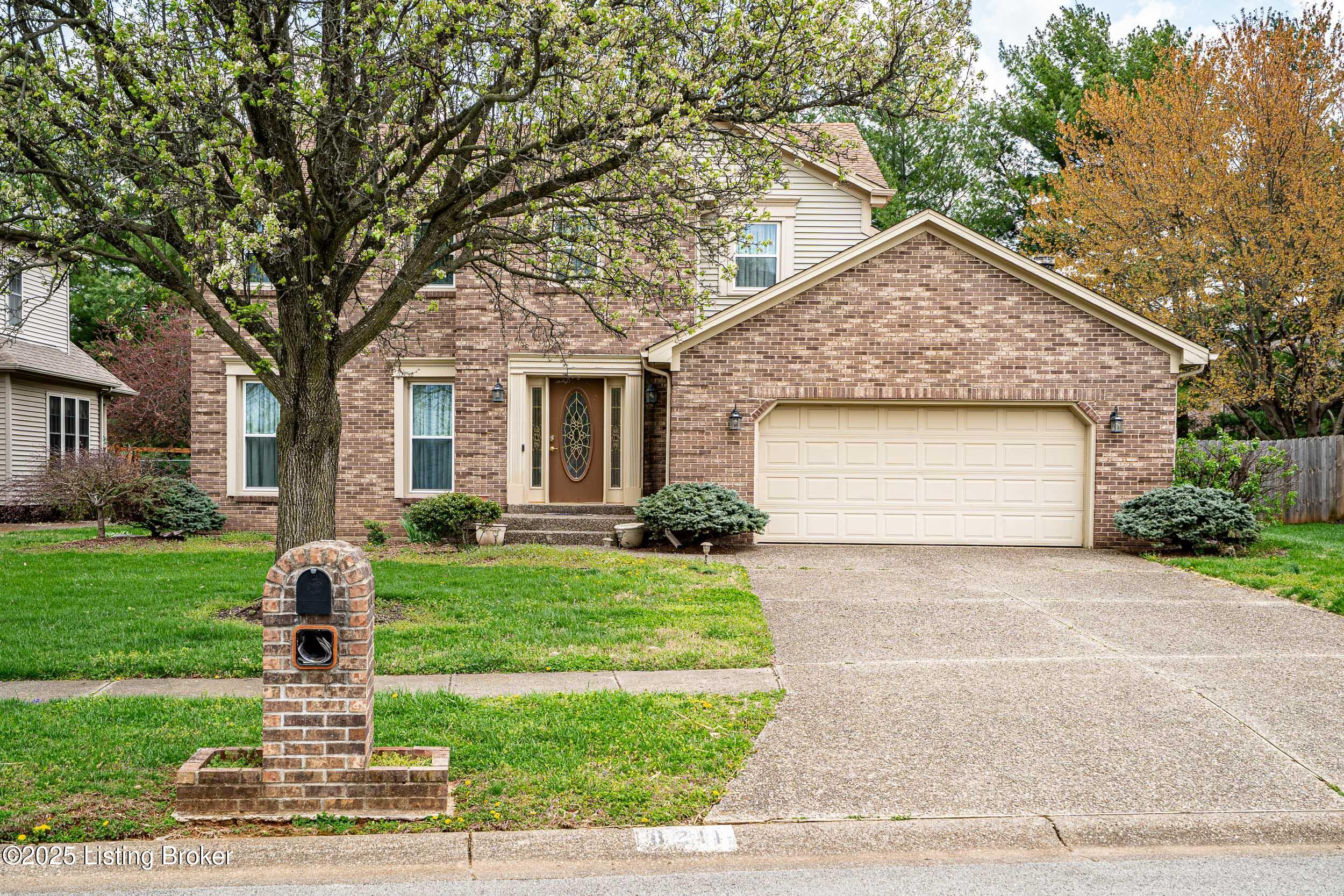 8211 Brookhollow Ct Property Photo 1