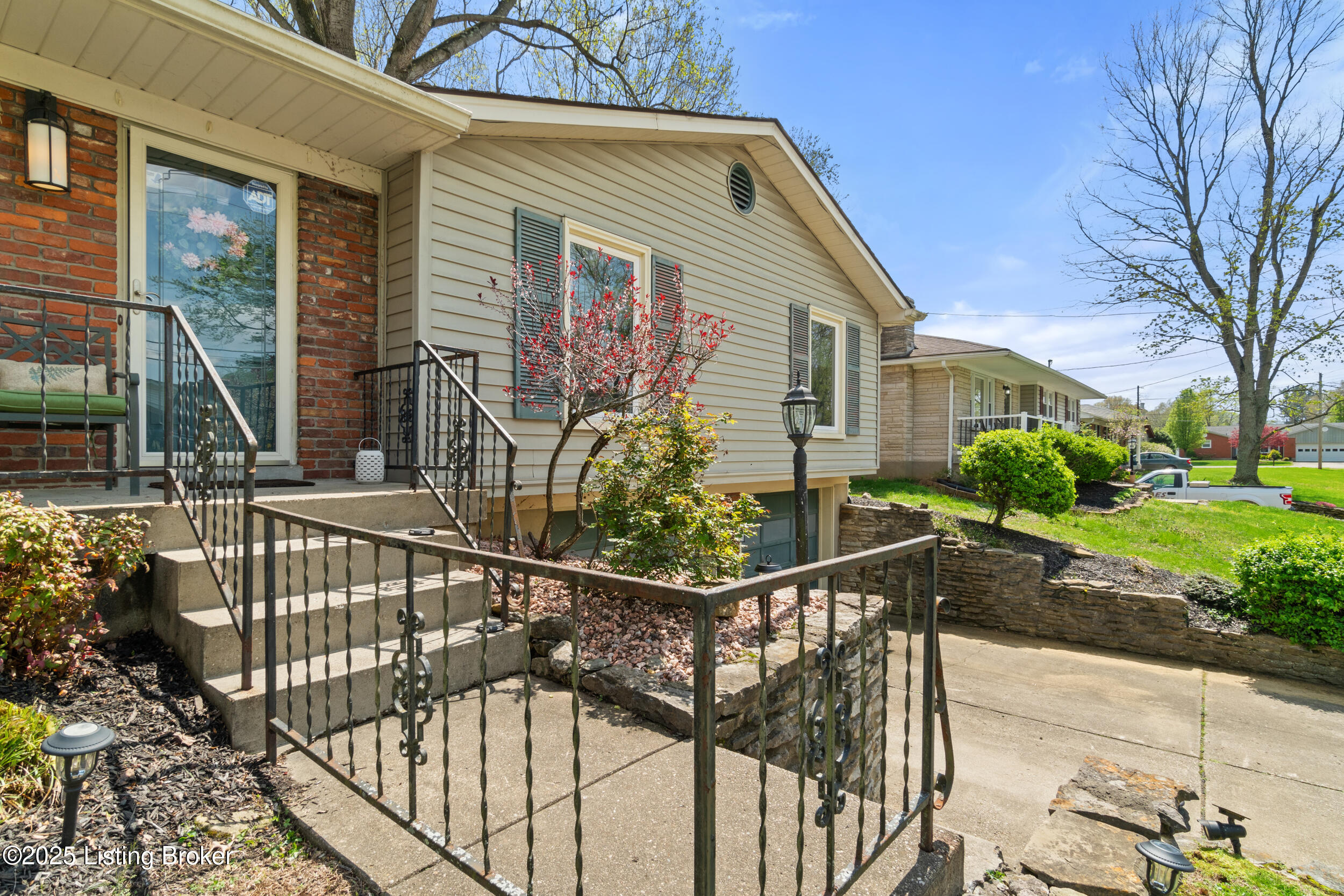 10219 Eve Adam Dr Property Photo 56