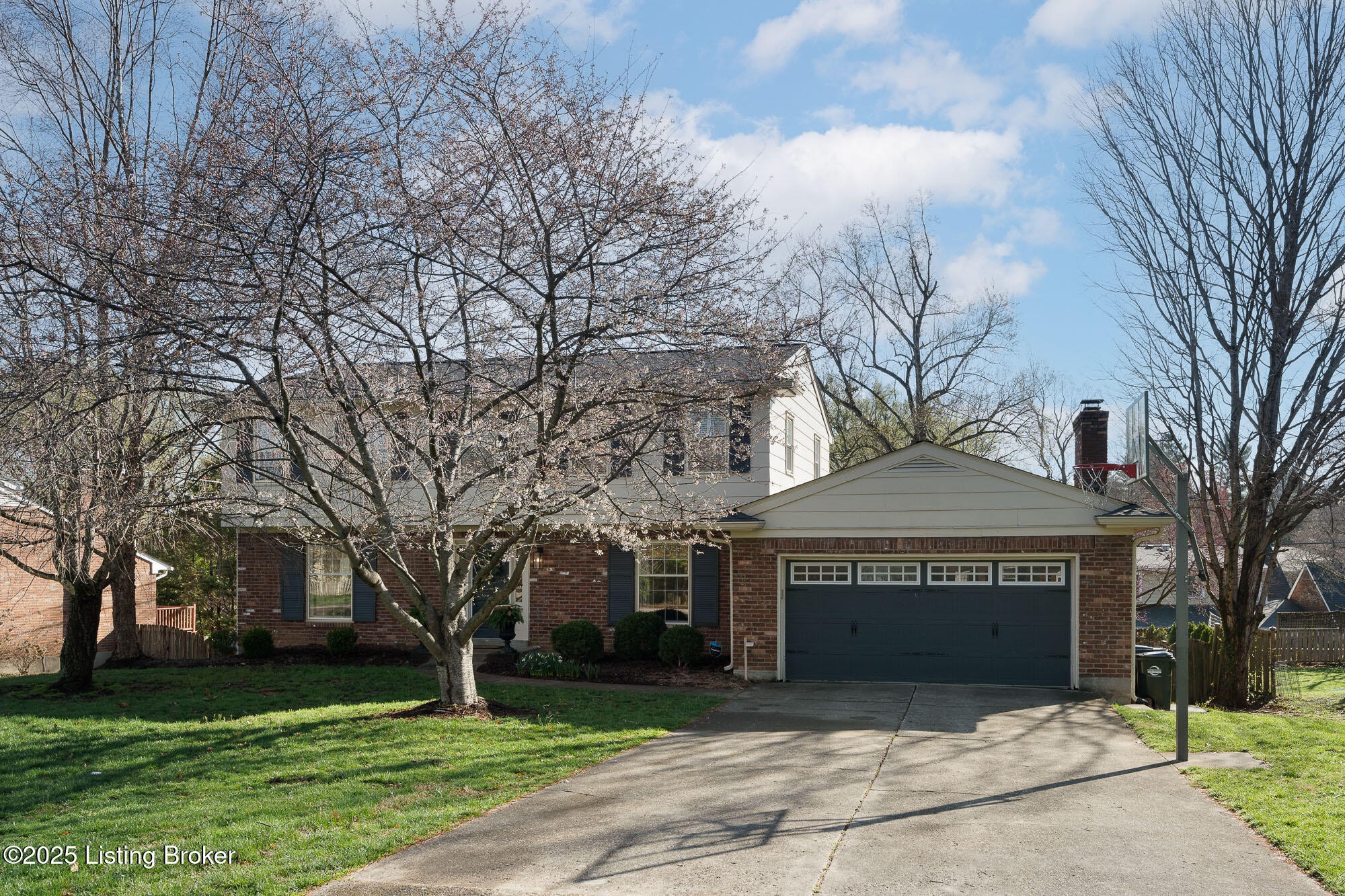 217 Sequoya Rd Property Photo