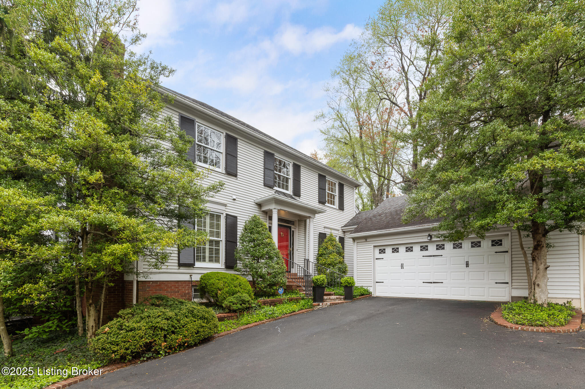 5209 Indian Woods Ct Property Photo
