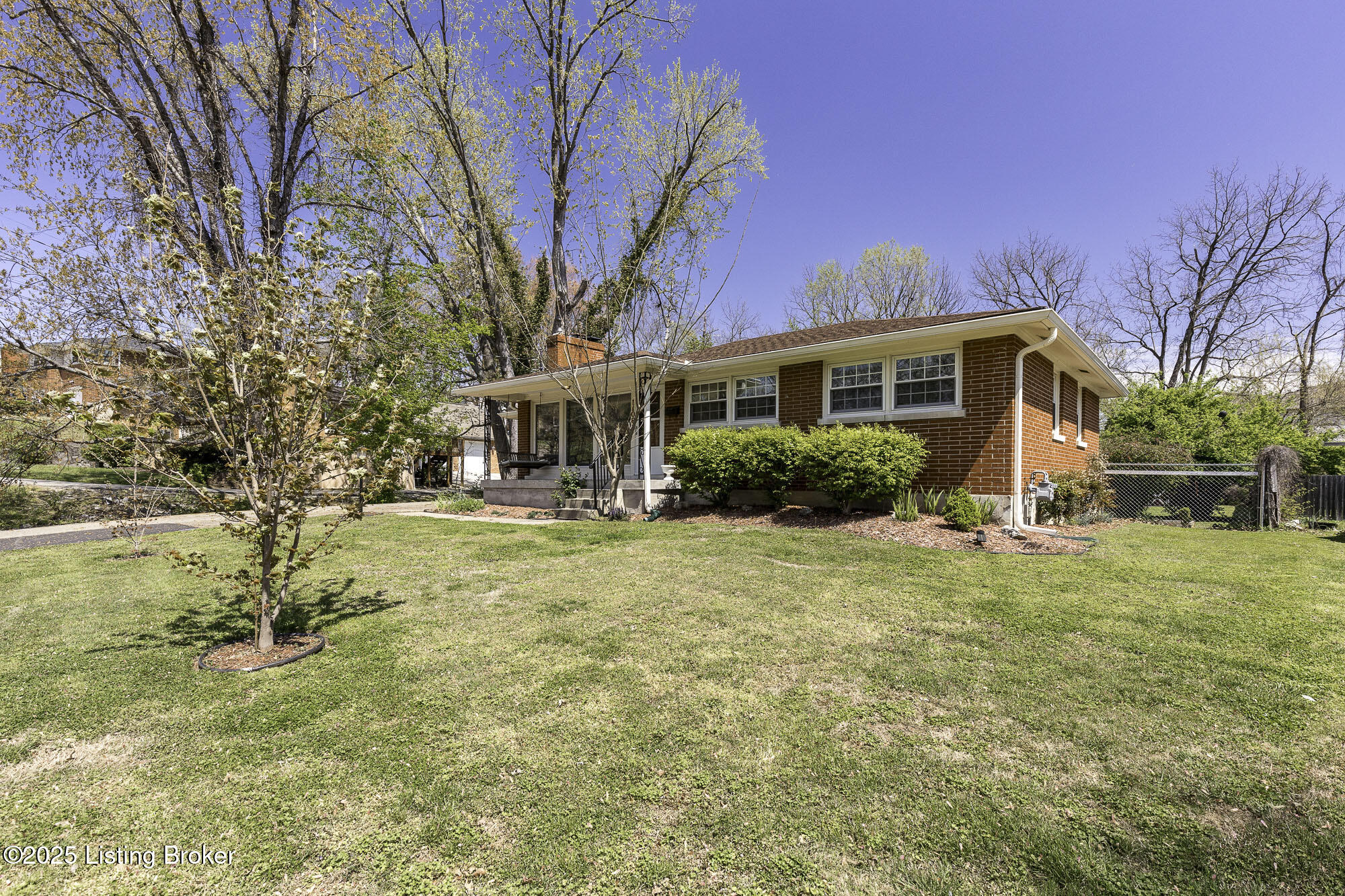 1109 S Chesley Dr Property Photo