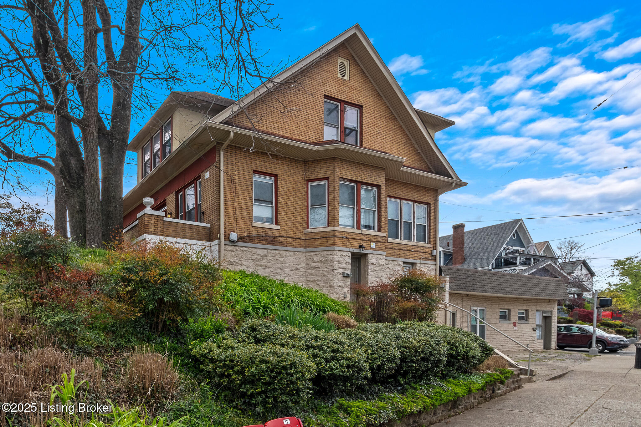 1800 Bardstown Rd Property Photo