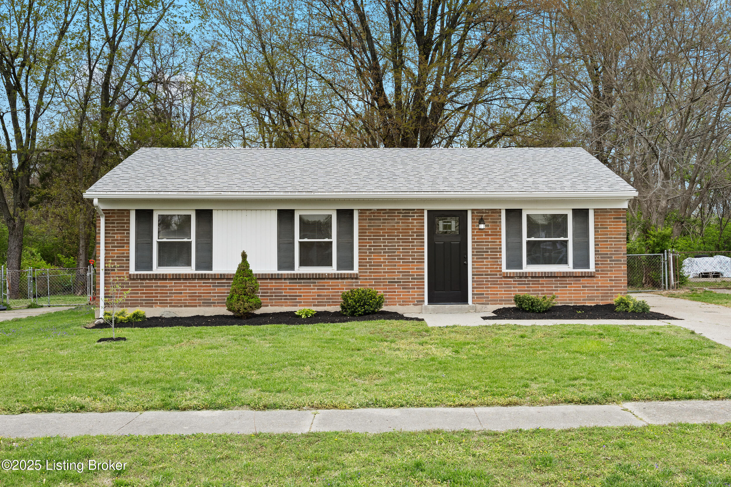 5815 Toebbe Ln Property Photo