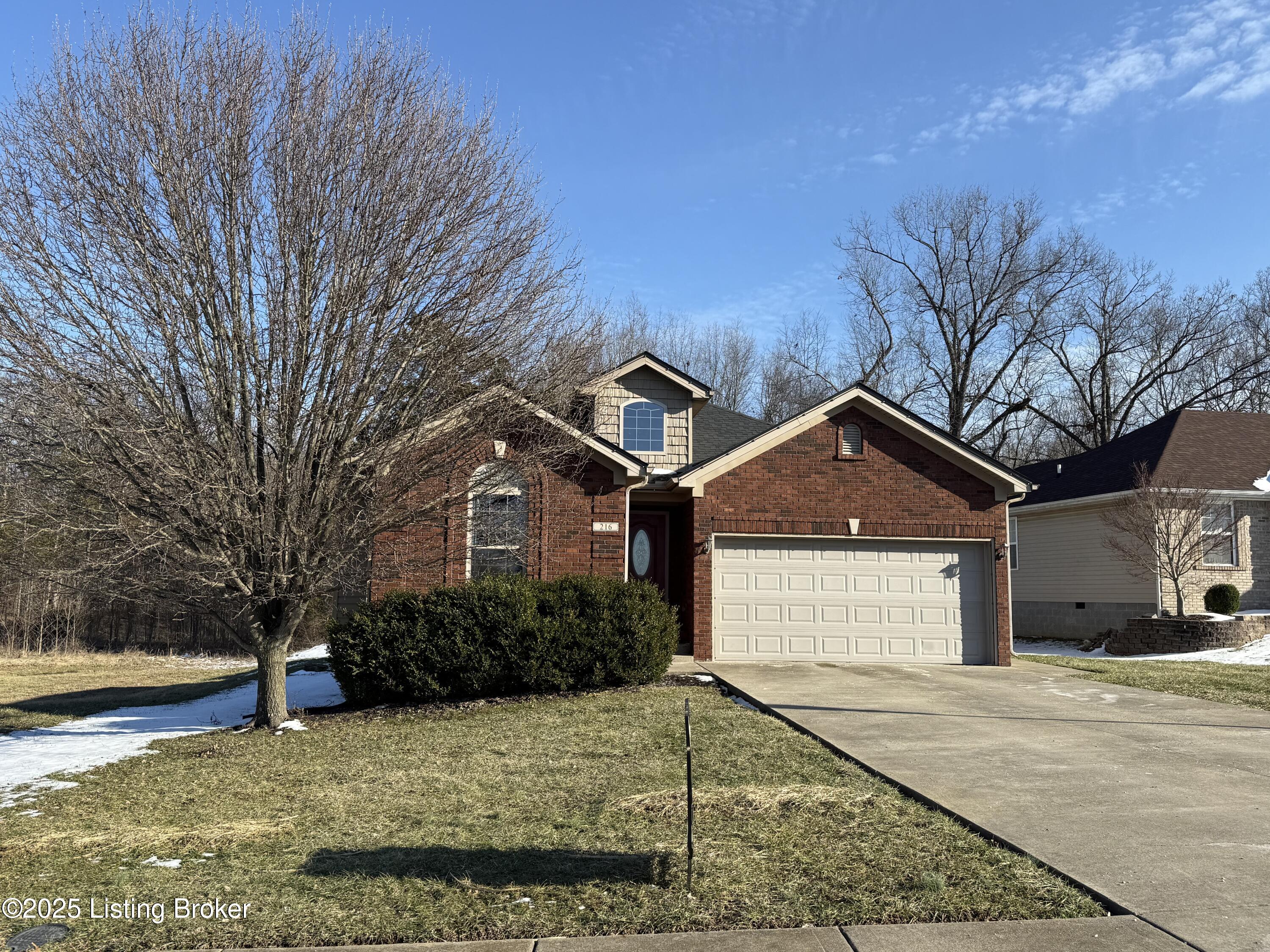 216 Willow Creek Dr Property Photo 1