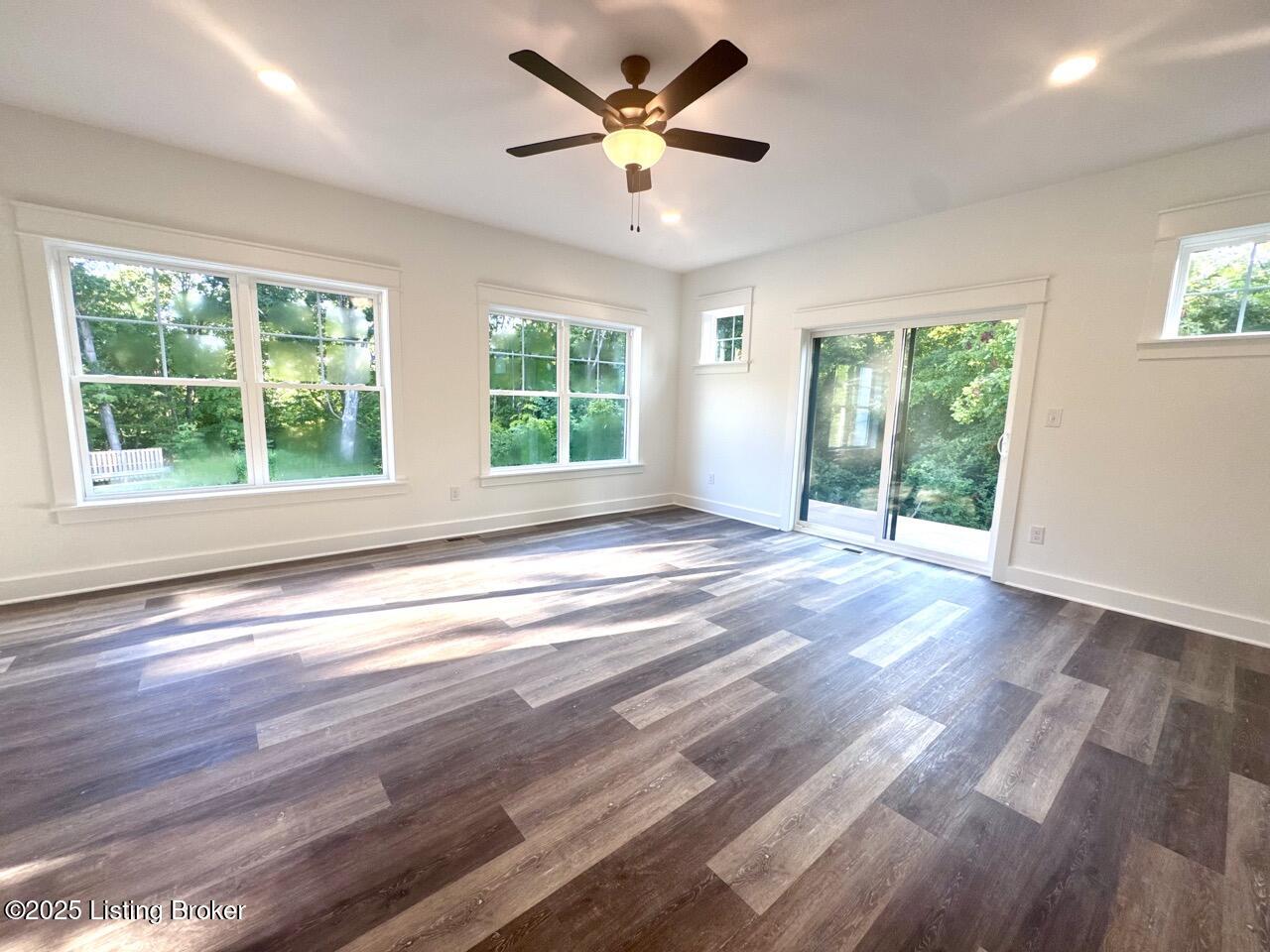 7407 Park Vue Dr Property Photo 6