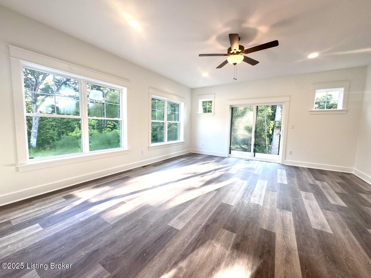 7407 Park Vue Dr Property Photo 9