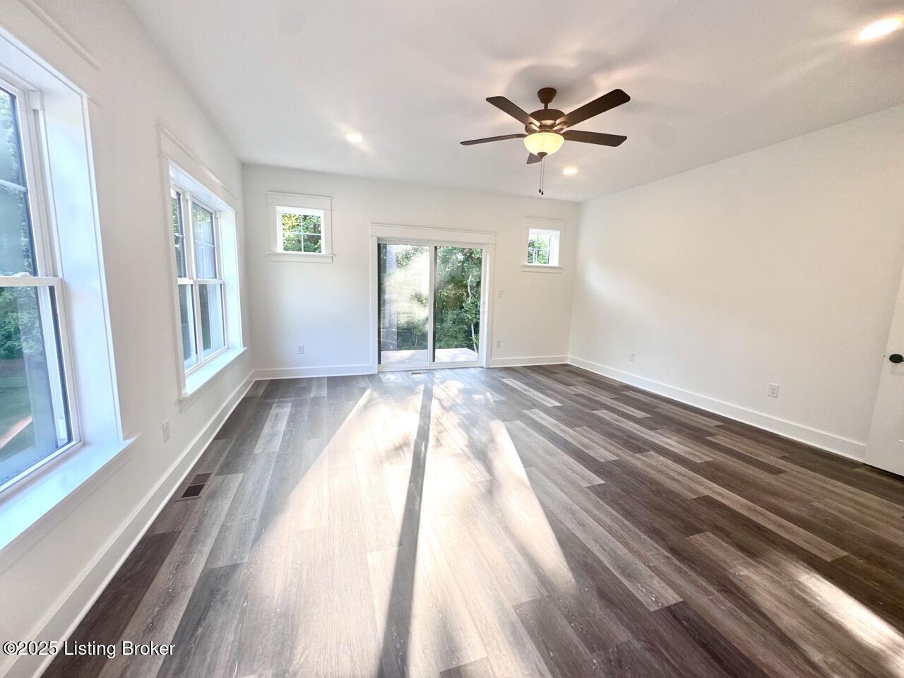 7407 Park Vue Dr Property Photo 10