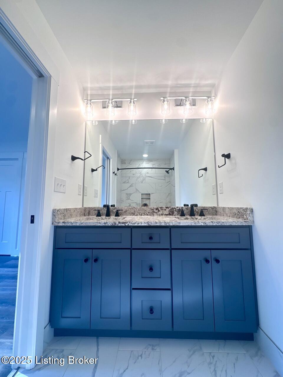 7407 Park Vue Dr Property Photo 27