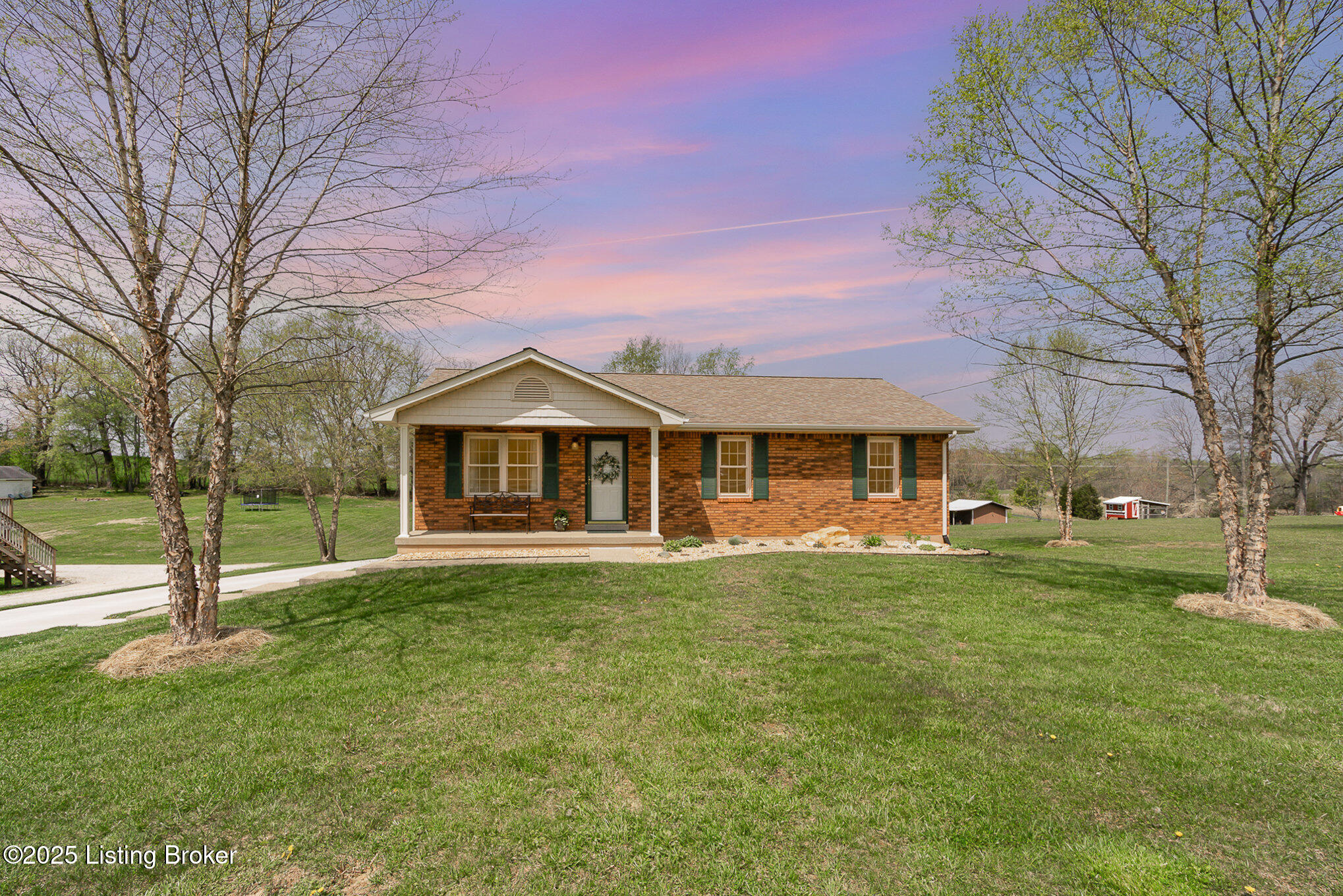 201 Nancy Dr Property Photo 1