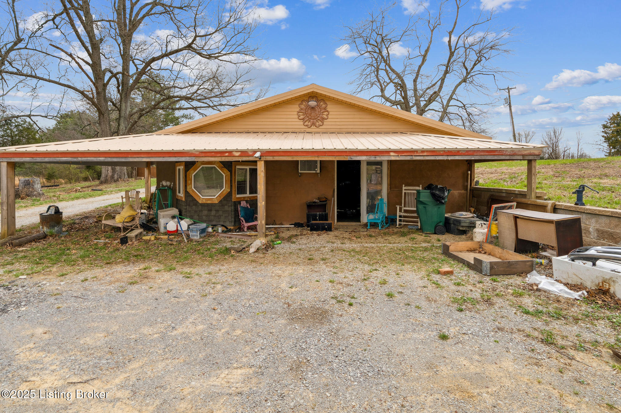 1610 Rabbit Ridge Rd Property Photo