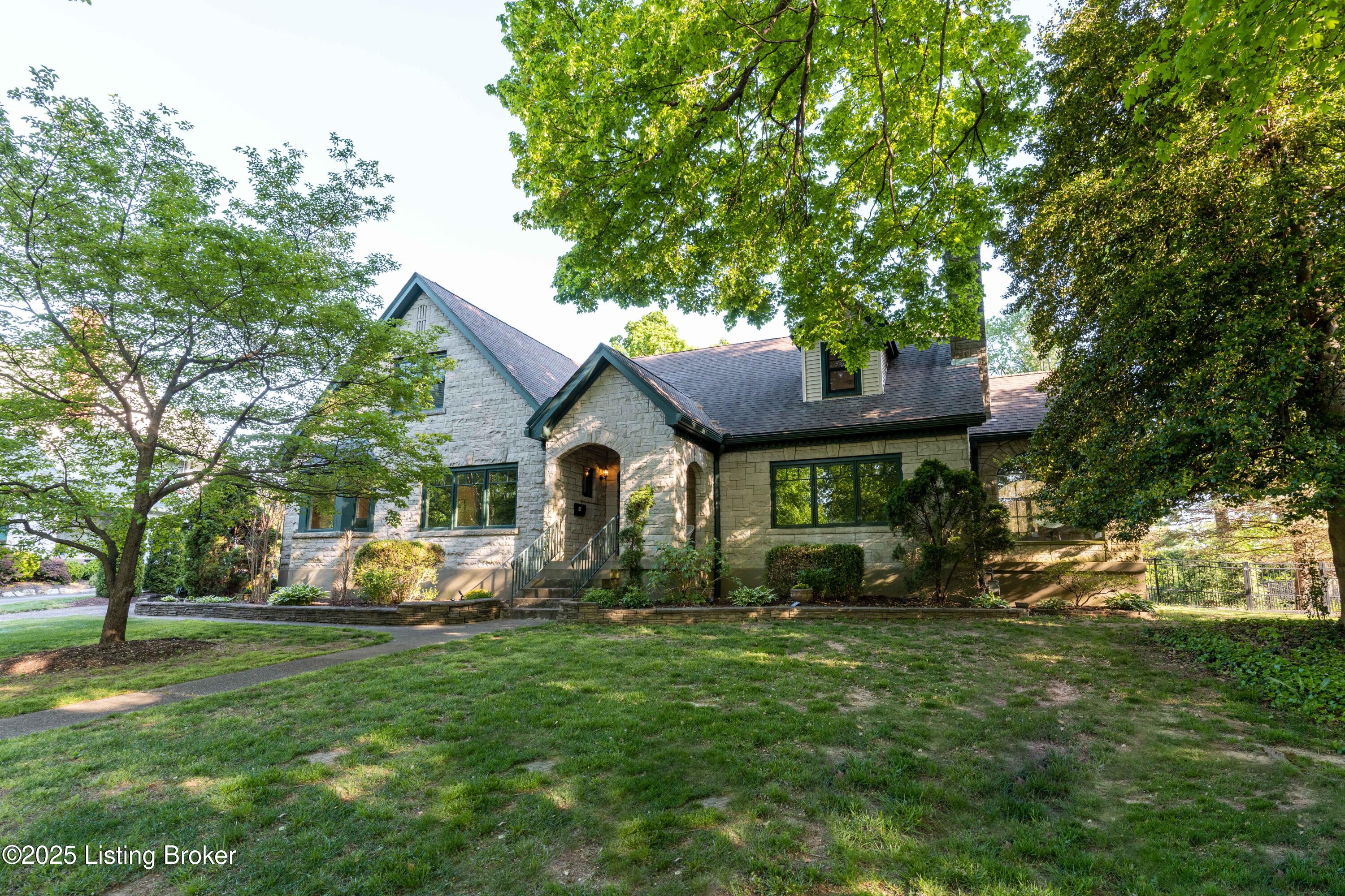 1212 Eastern Pkwy Property Photo 1