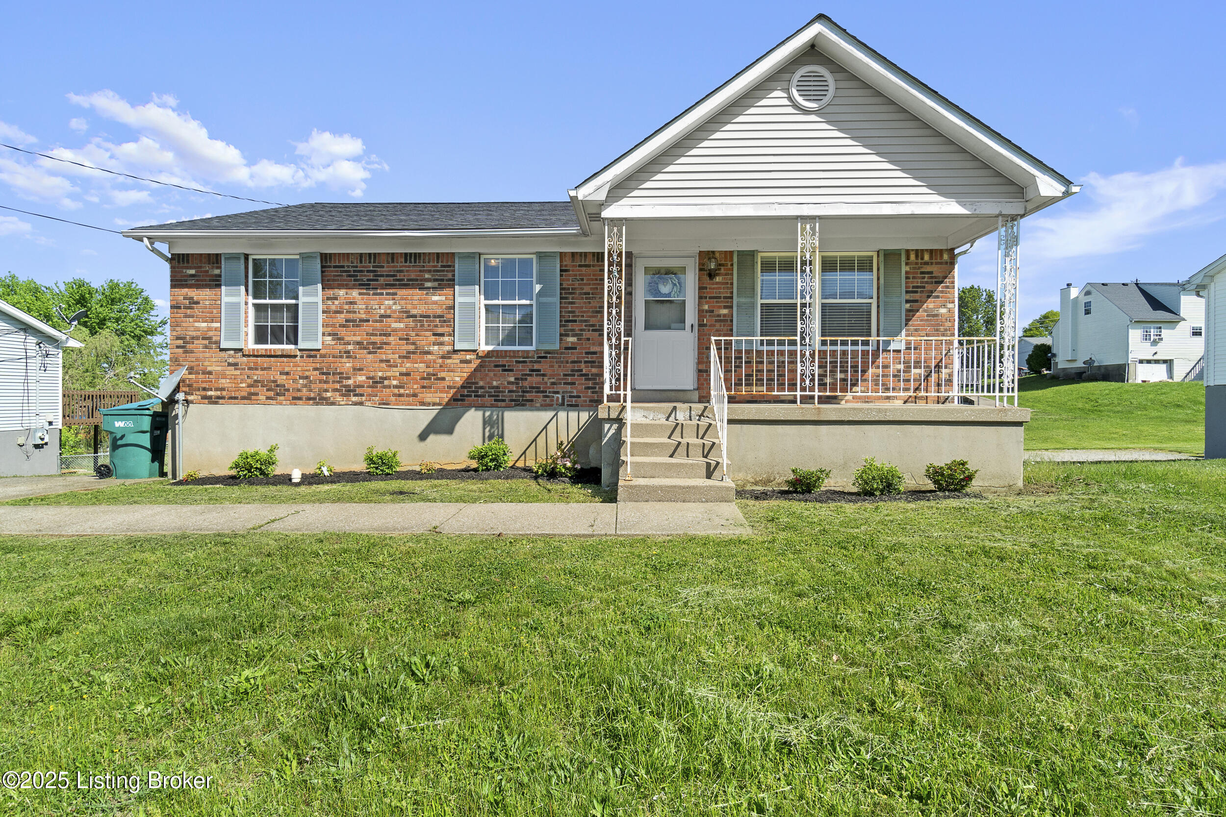109 Hamilton St Property Photo 1