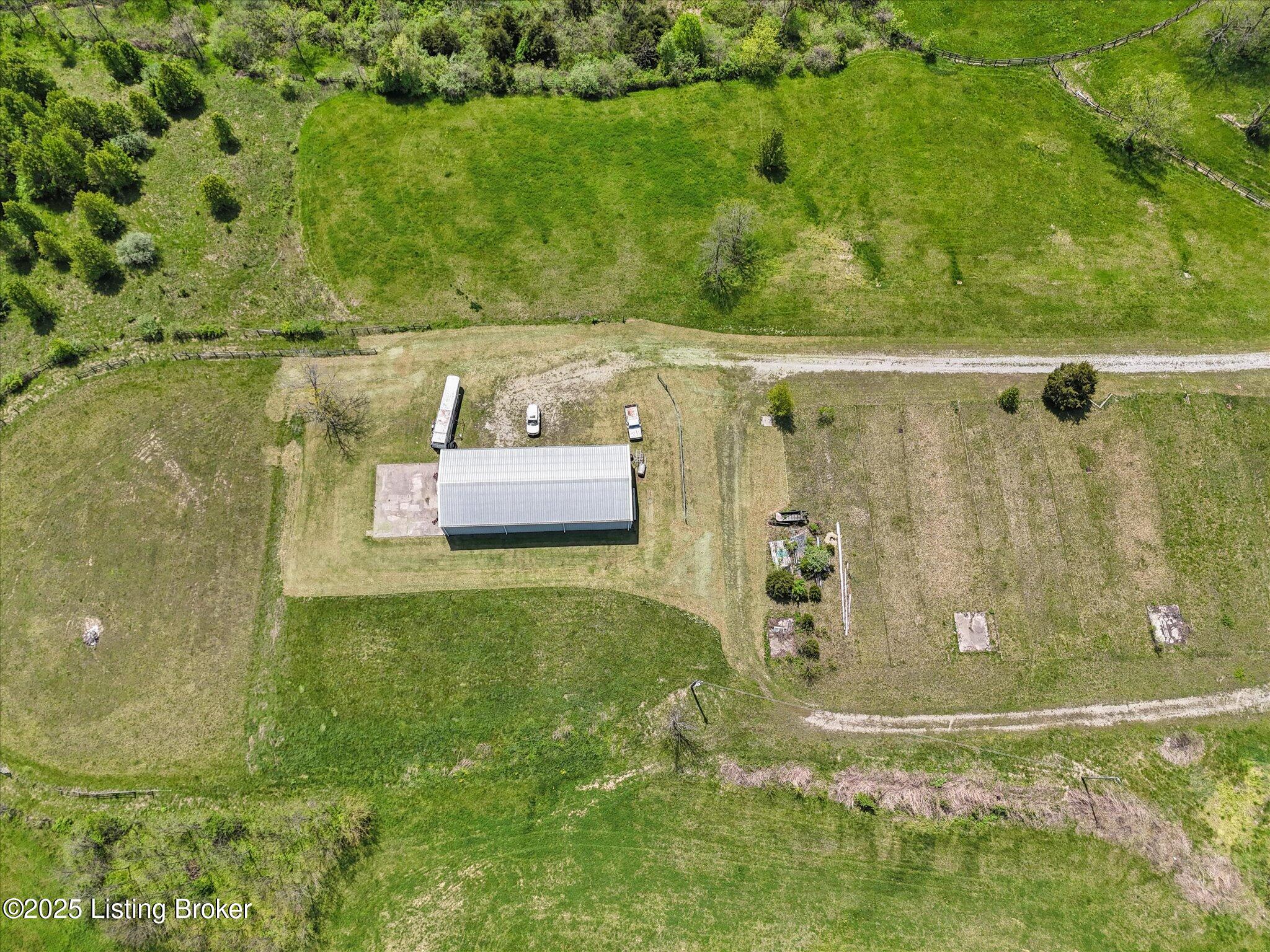 9521 Sulphur Rd Property Photo 7