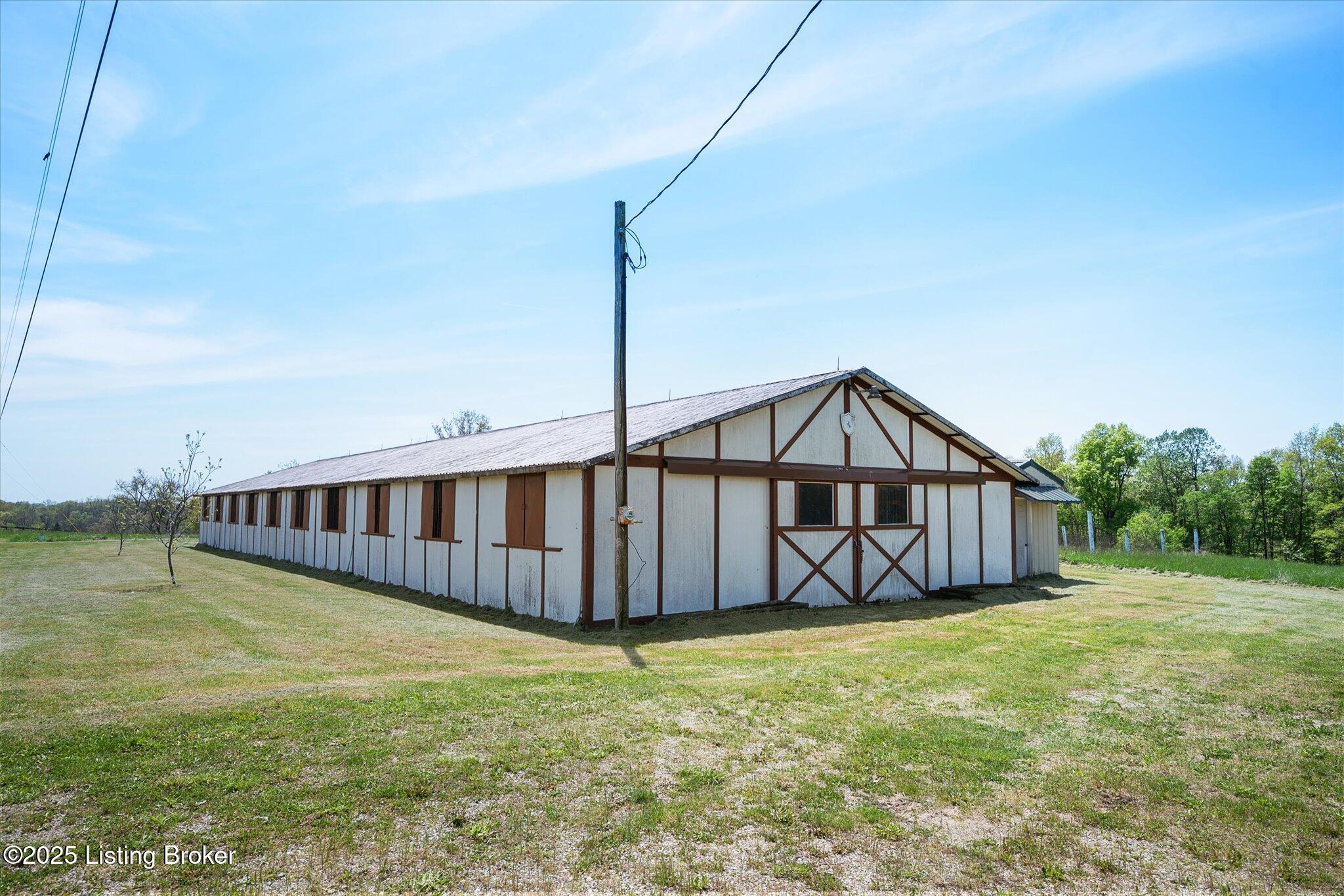 9521 Sulphur Rd Property Photo 12