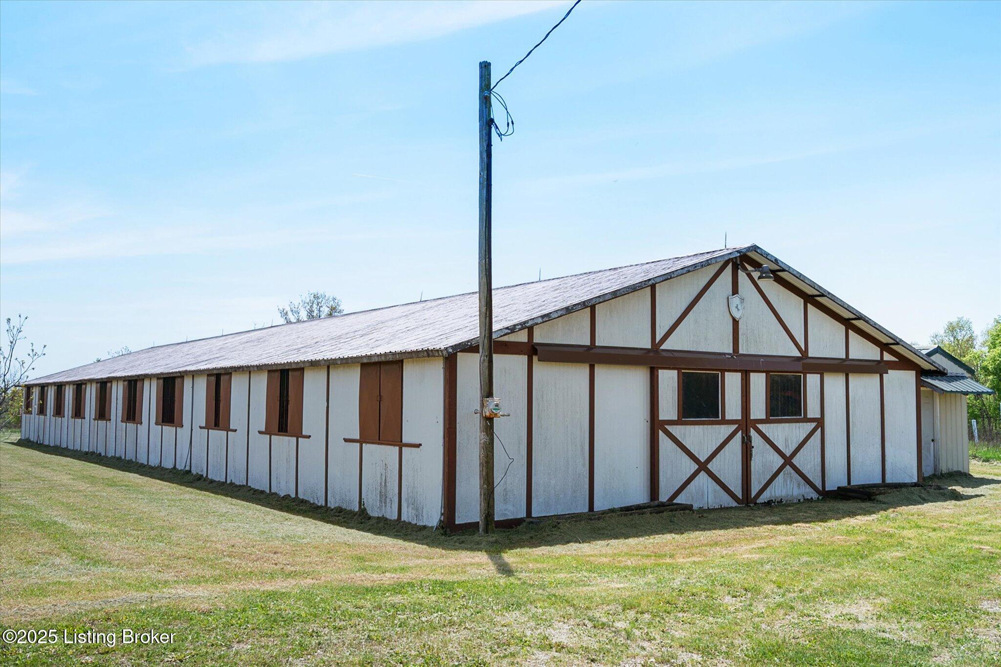 9521 Sulphur Rd Property Photo 13