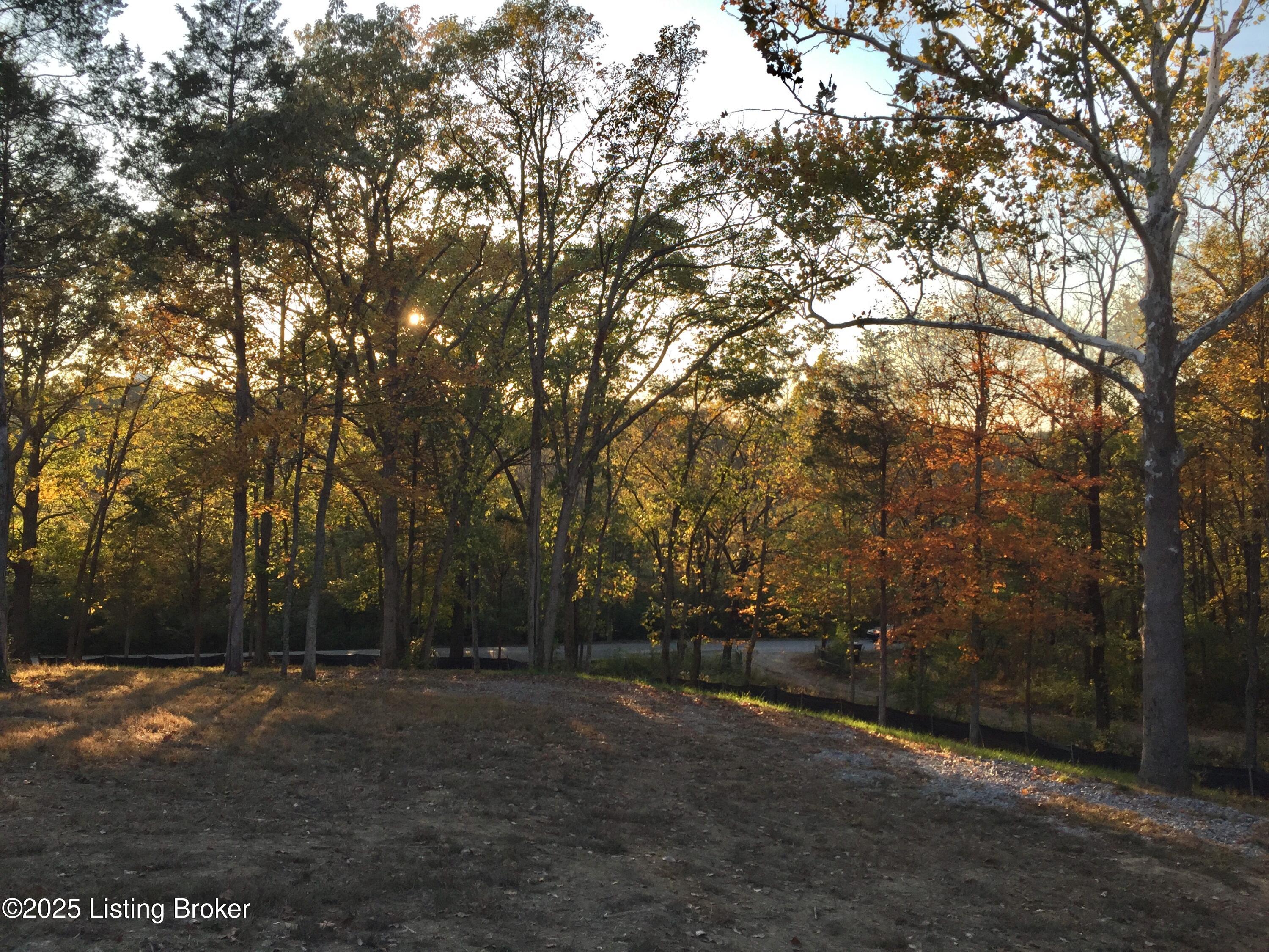 5601 Chenoweth Run Rd Property Photo 1