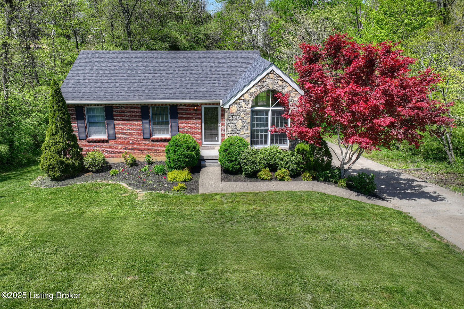 1407 Allgeier Dr Property Photo 1
