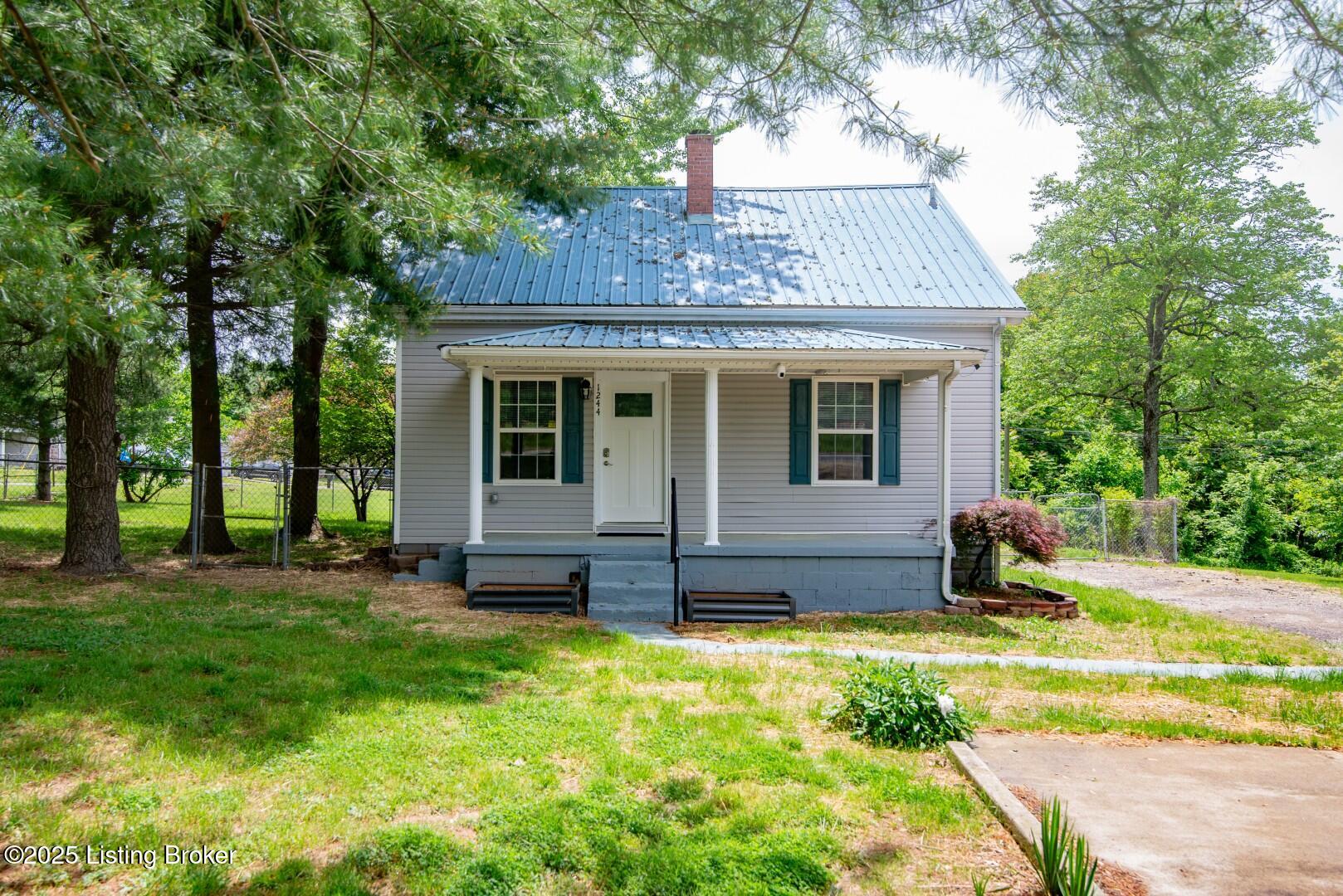 1244 W Vine St Property Photo 1