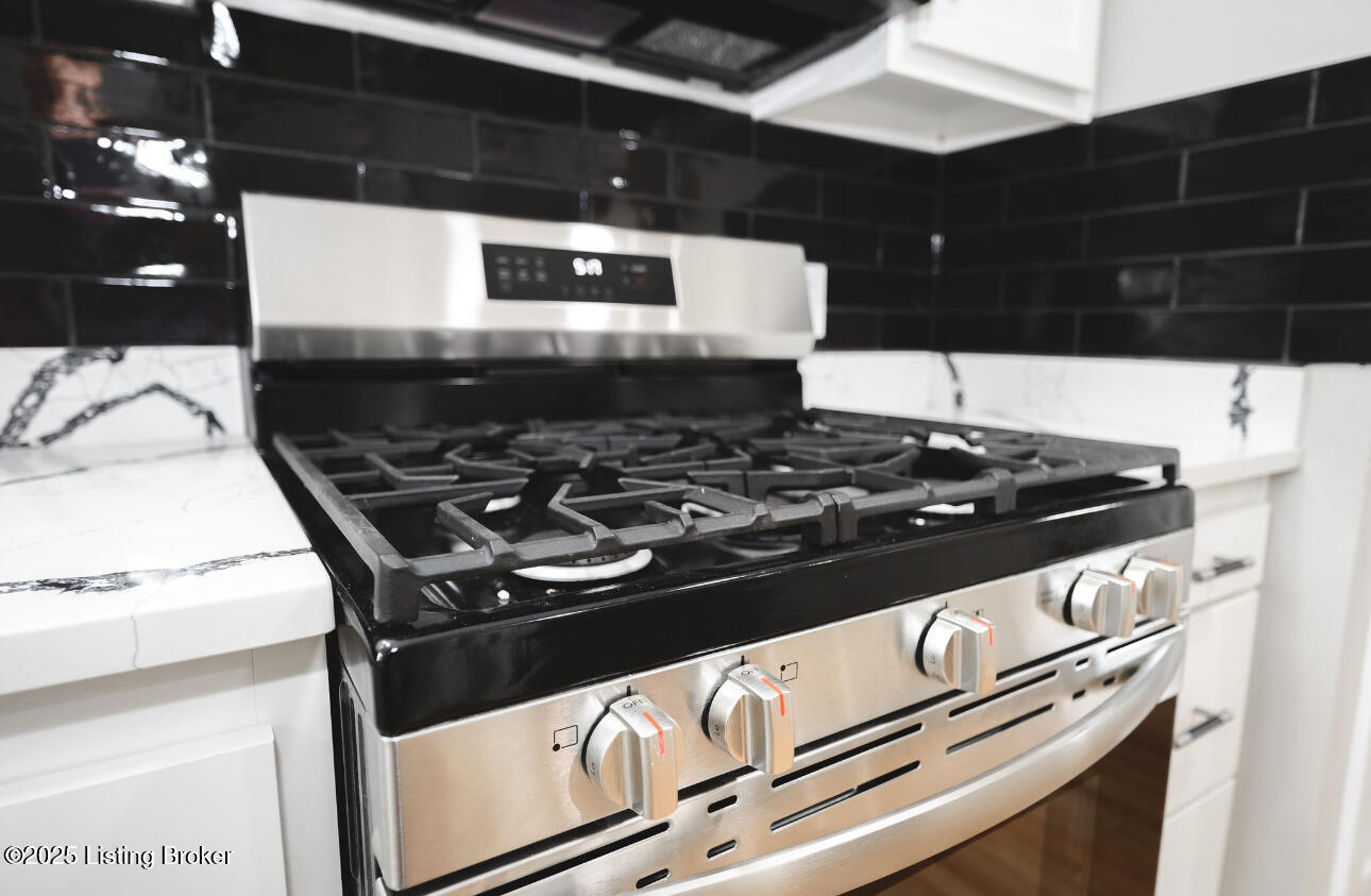 4312 Winter Garden Ct Property Photo 13