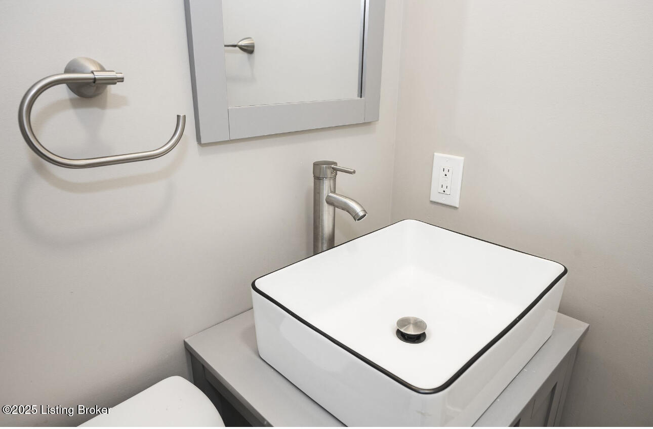 4312 Winter Garden Ct Property Photo 23