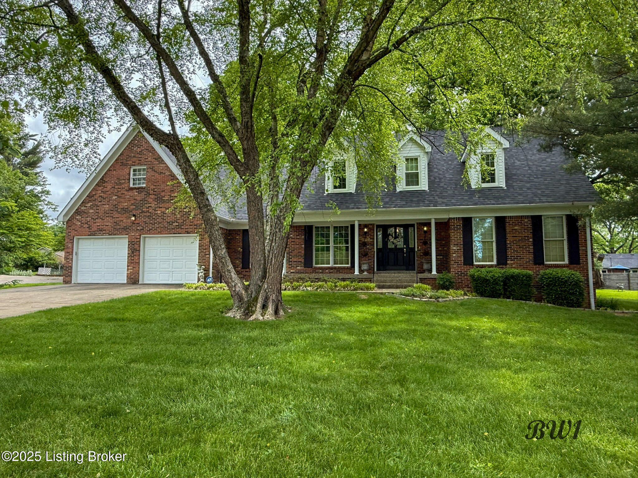 933 Miller Ave Property Photo 1