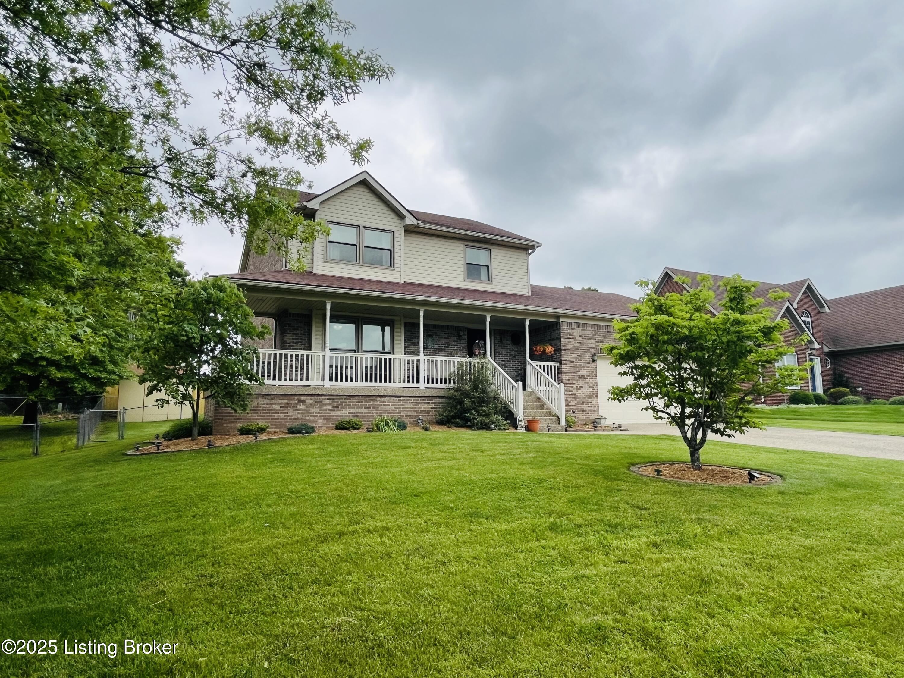 3121 Bluegrass Dr Property Photo 1